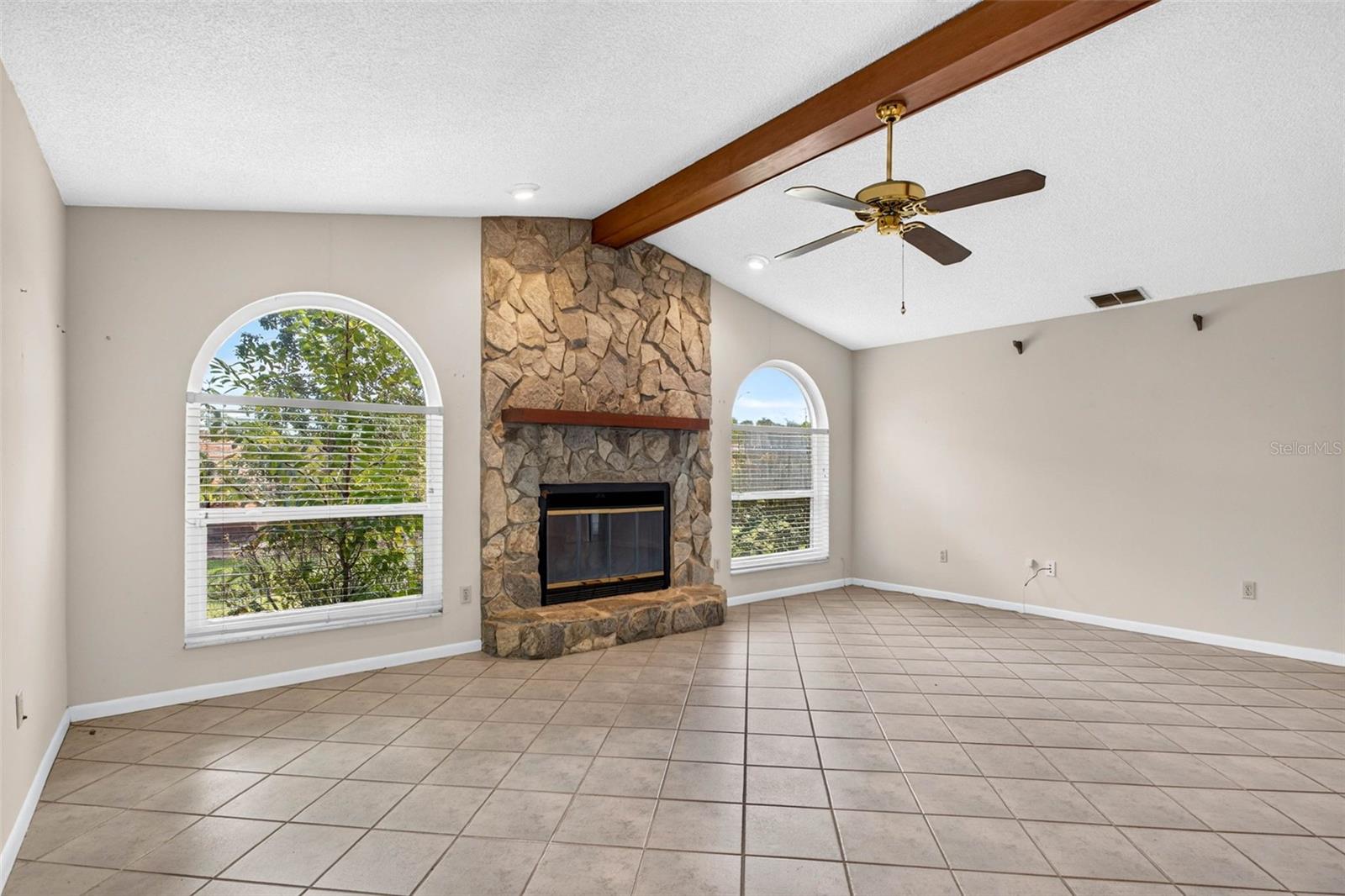 6328 N Queensway Dr Property Photo 19