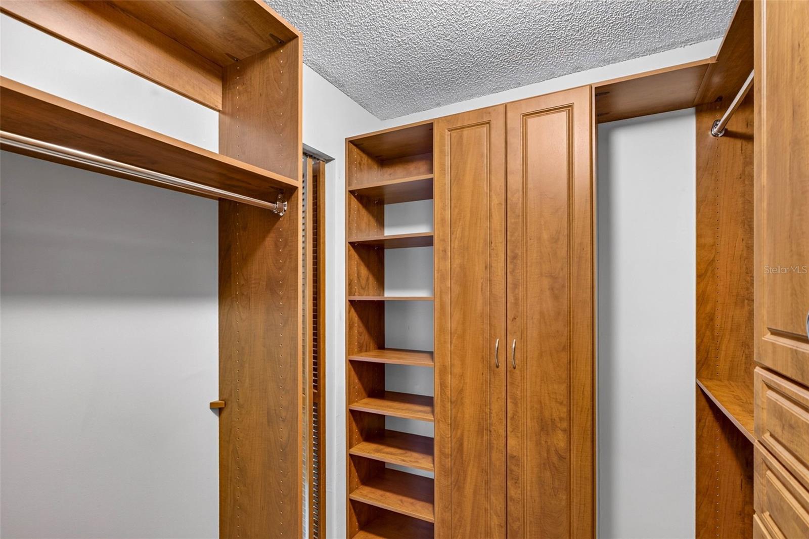 6328 N Queensway Dr Property Photo 29