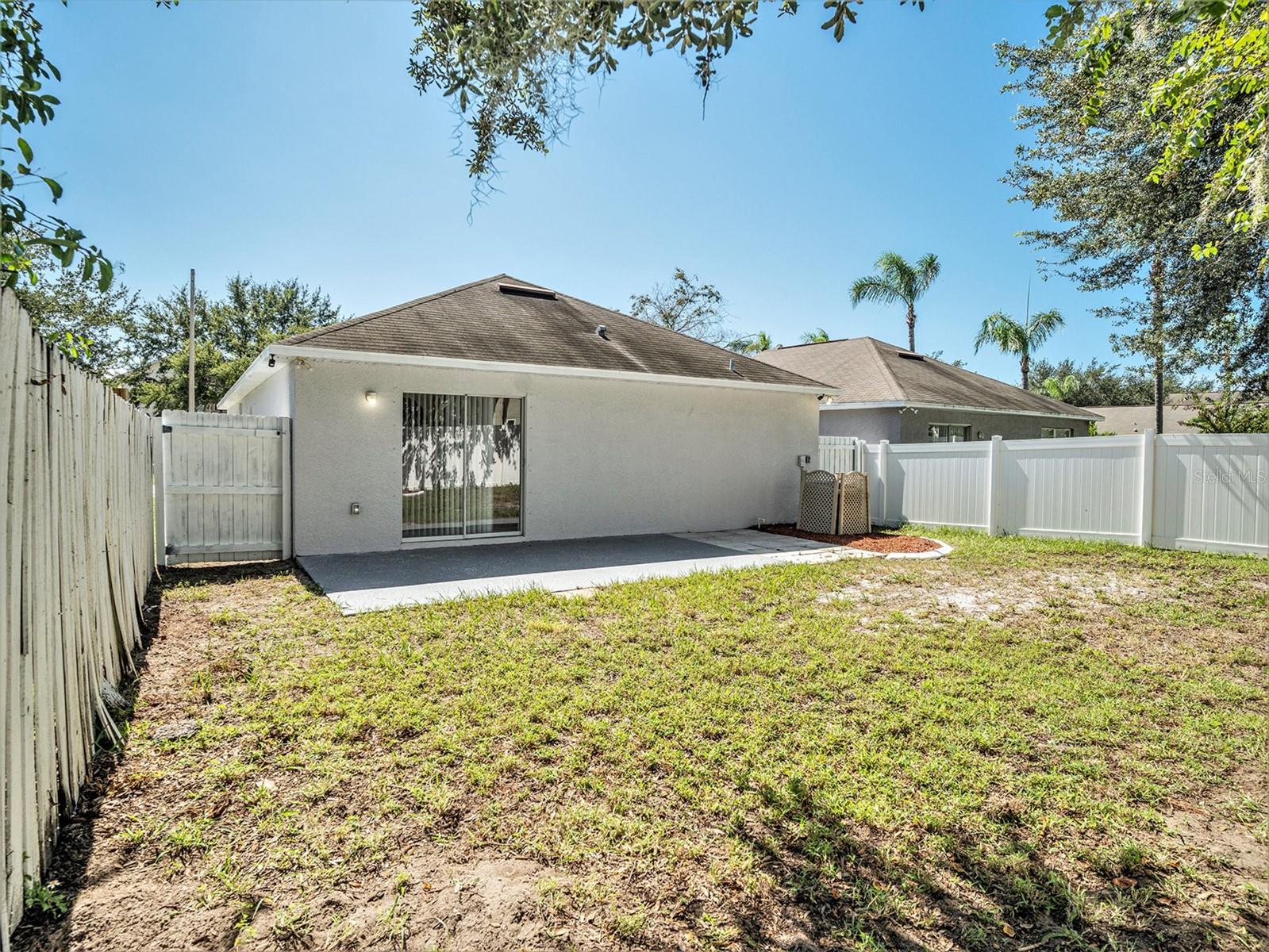 11433 Ivy Flower Loop Property Photo 32