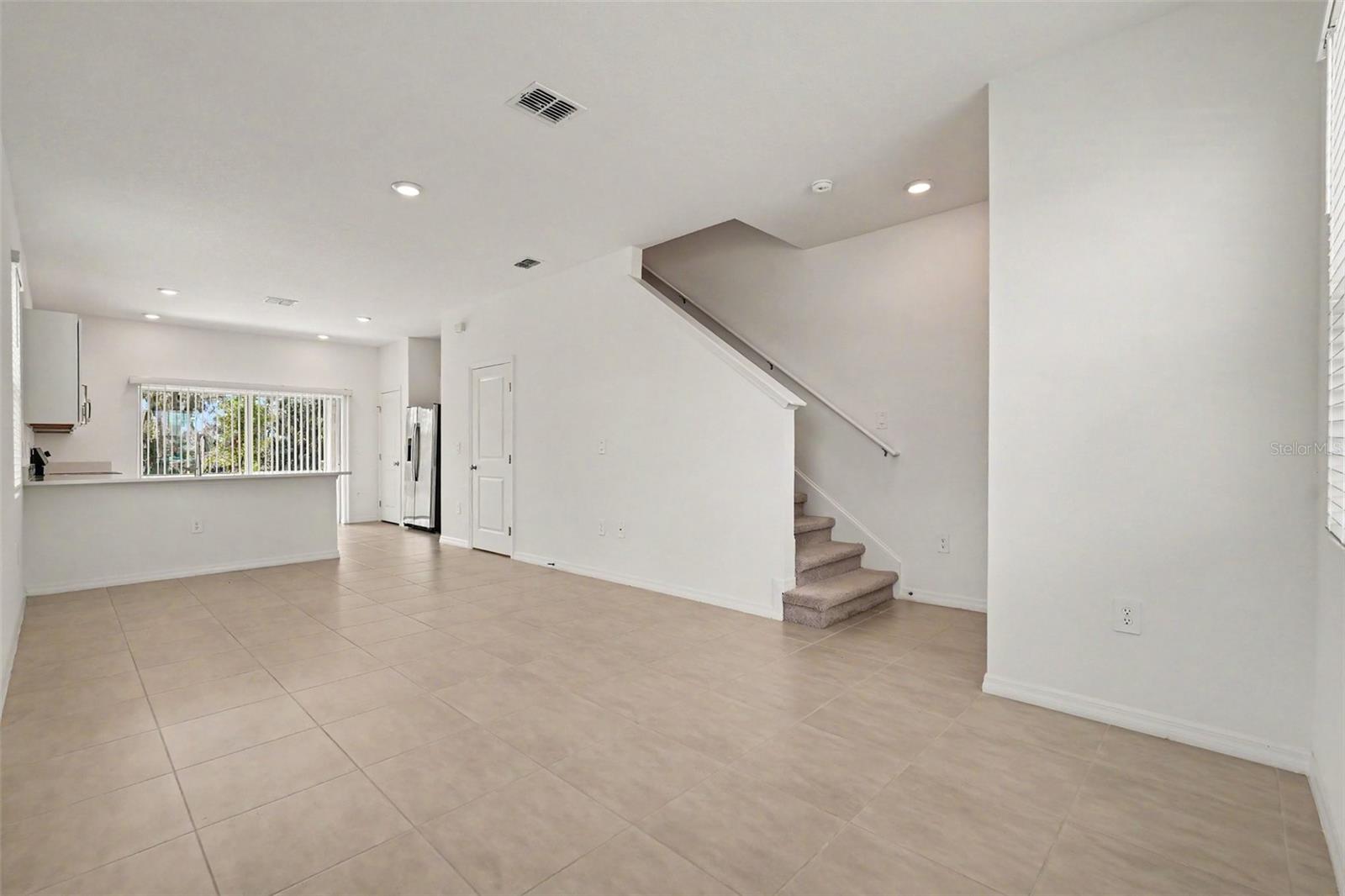 13207 Forge Ave Property Photo 8