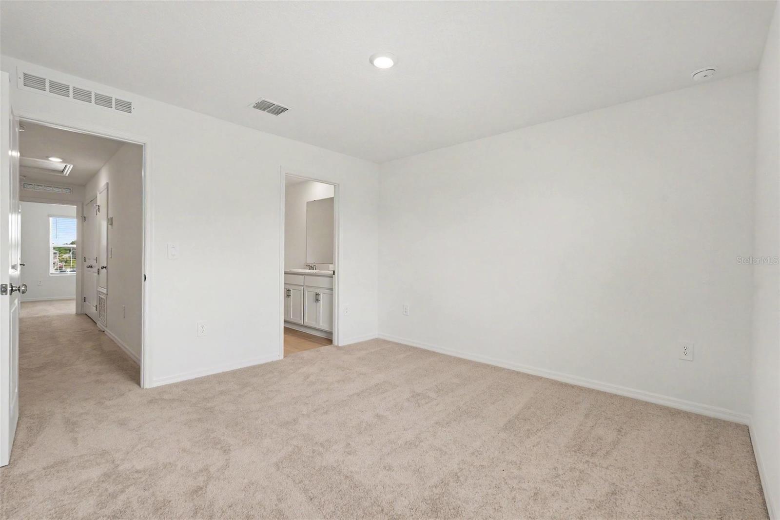 13207 Forge Ave Property Photo 17