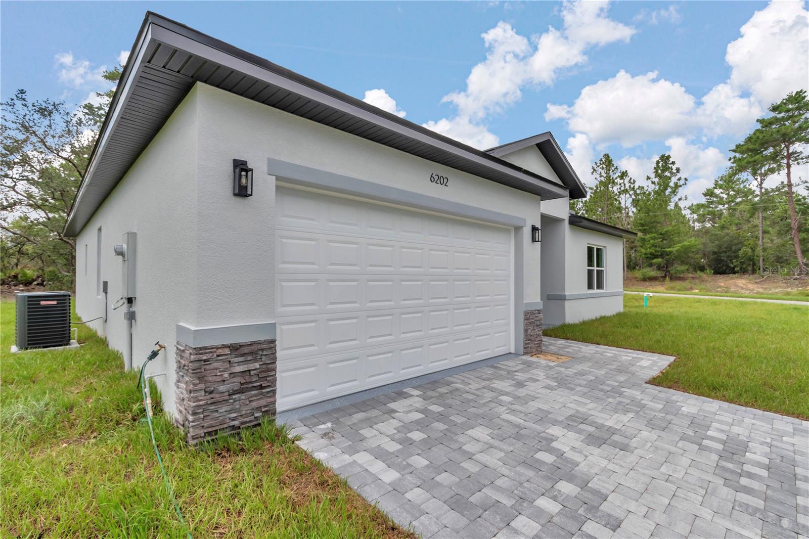 6202 N Mariner Ter Property Photo 3