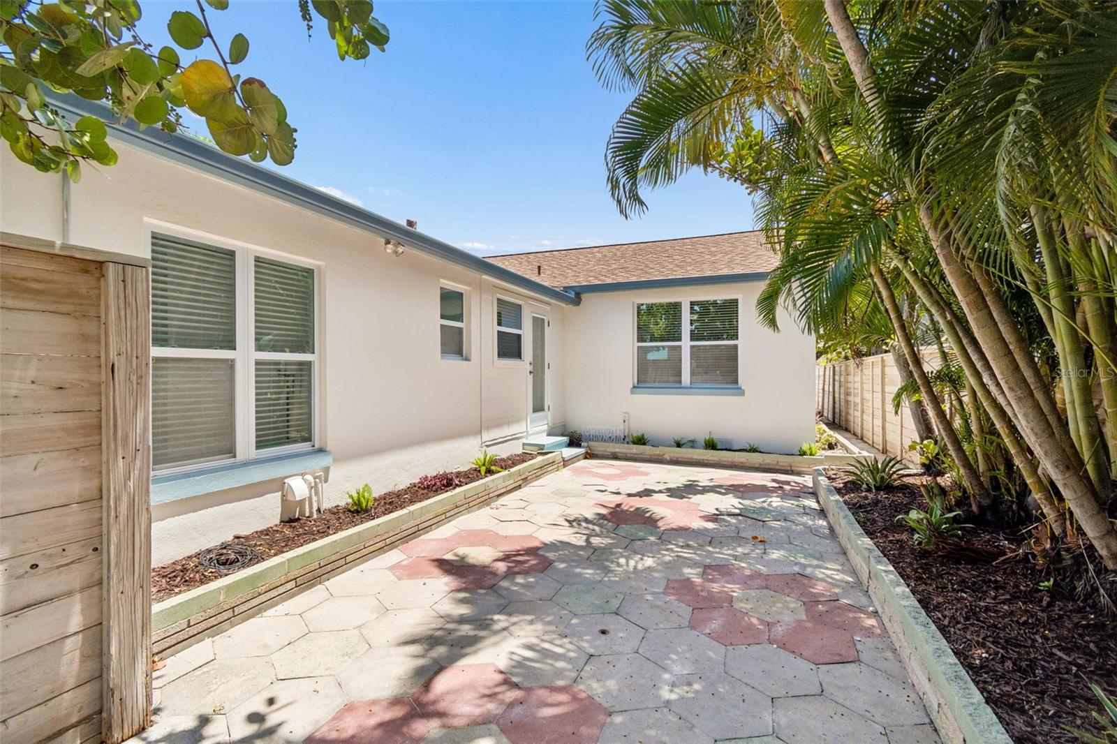 8125 Bayshore Dr Property Photo 21