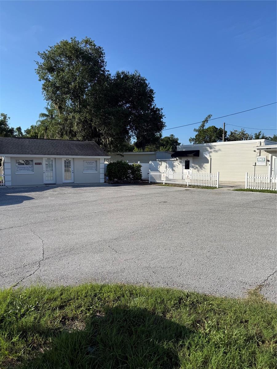 4022 LAND O LAKES BLVD #101 Property Photo 1