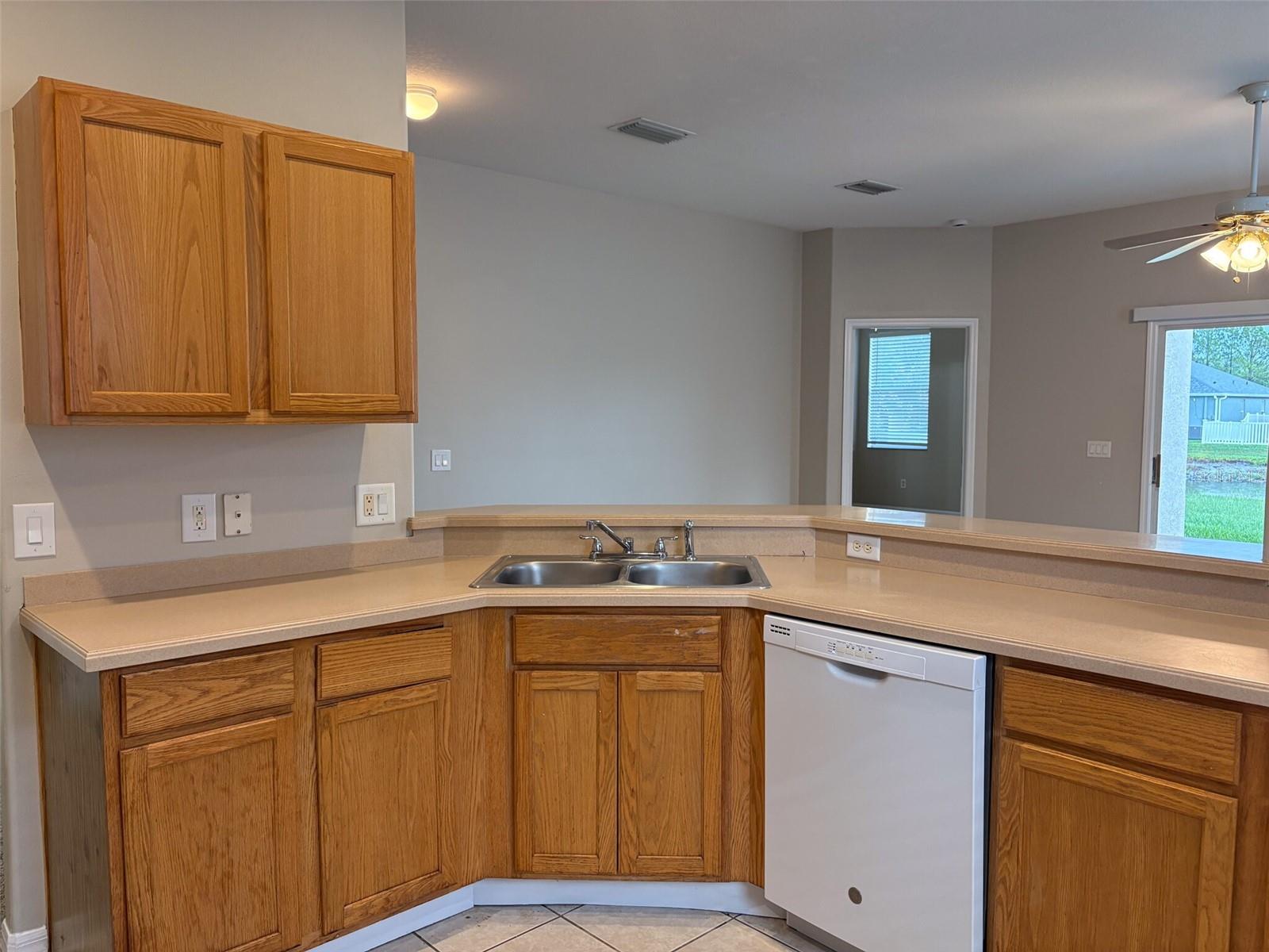 3922 Washburn Pl Property Photo 6