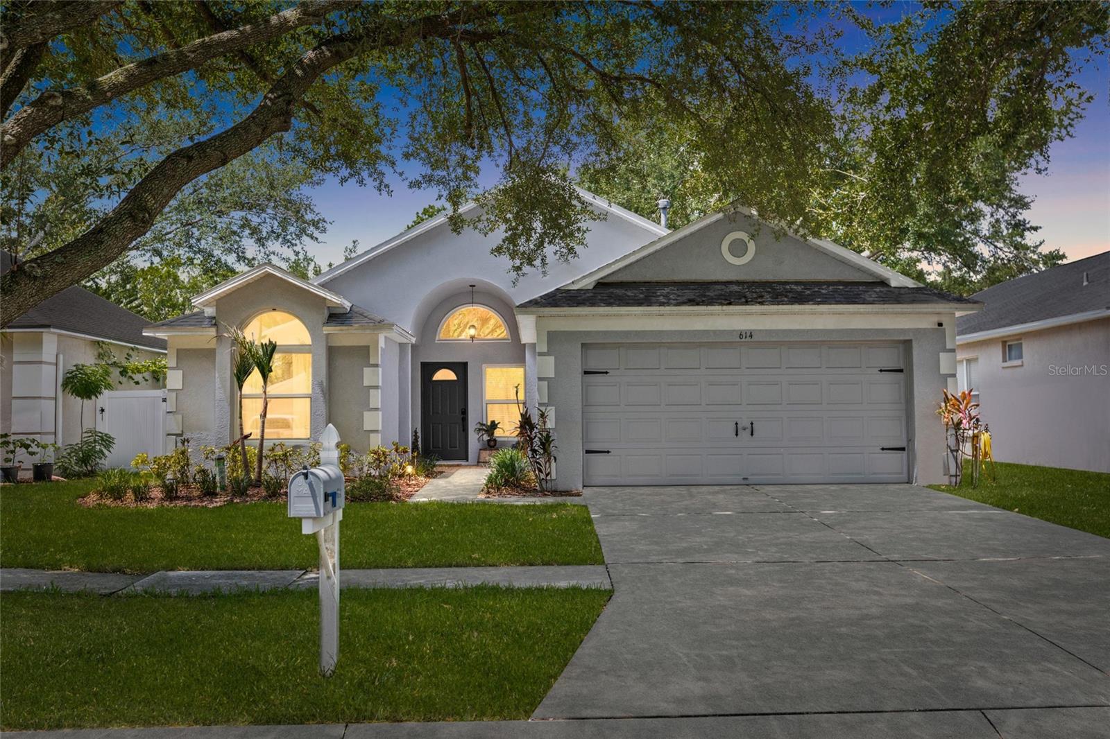 614 SOMERSTONE DR