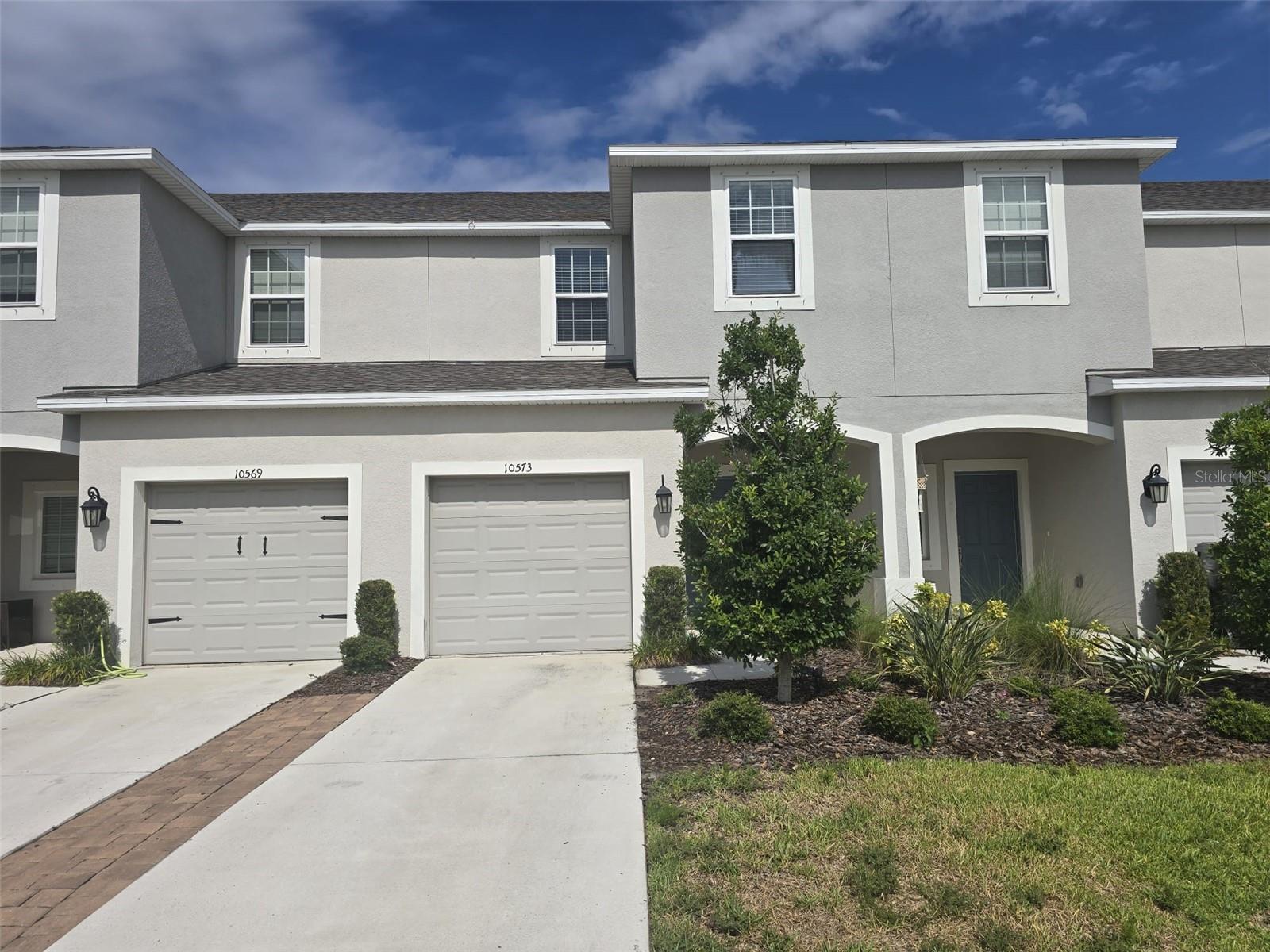 10573 Oakside Dr Property Photo 2