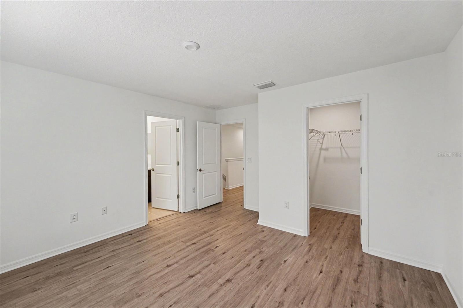 10573 Oakside Dr Property Photo 9