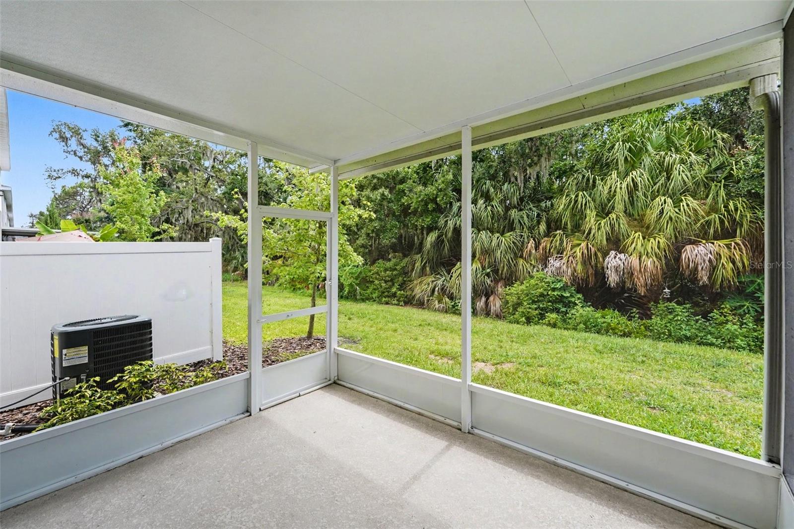 10573 Oakside Dr Property Photo 18