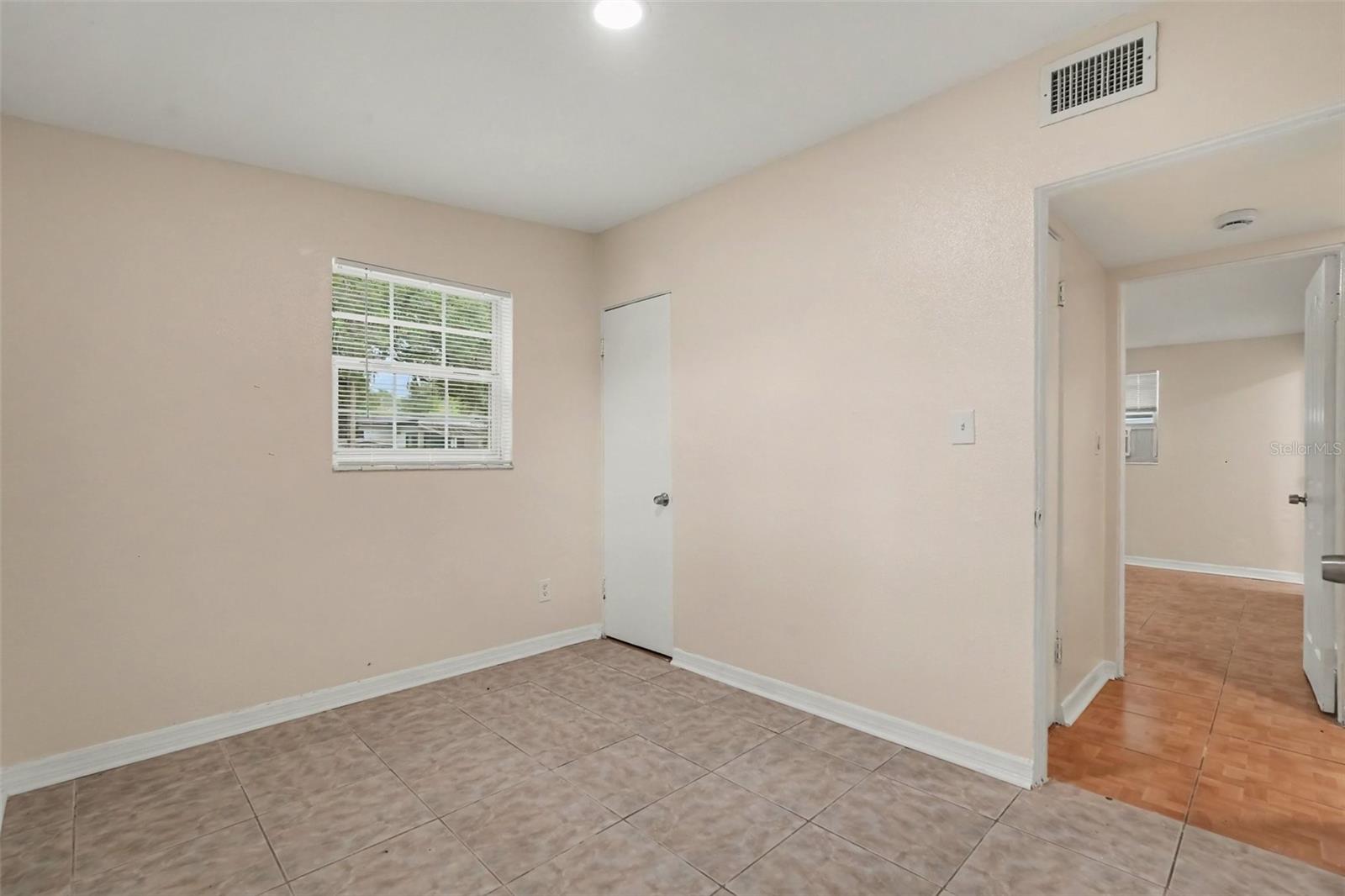 1503 W Linebaugh Ave Property Photo 10