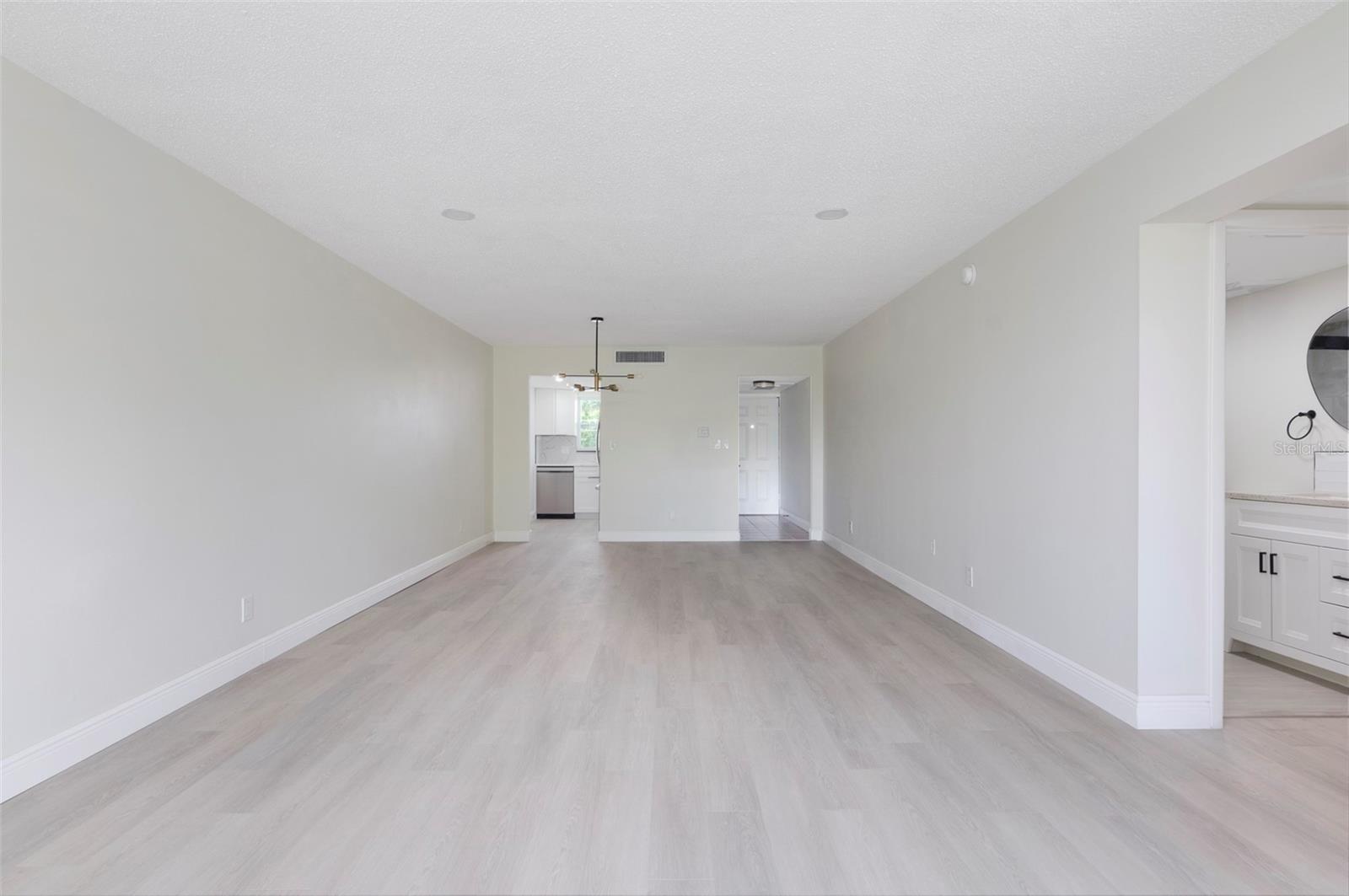 1225 58th St N #203a Property Photo 11