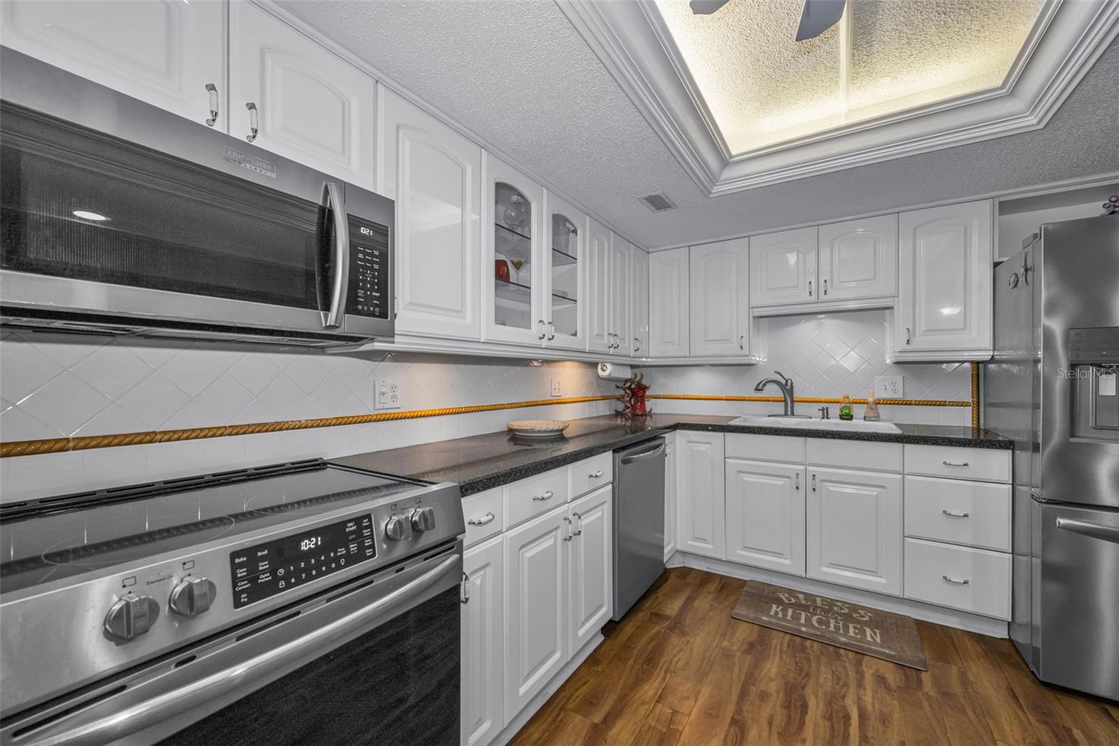 851 Bayway Blvd #101 Property Photo 10