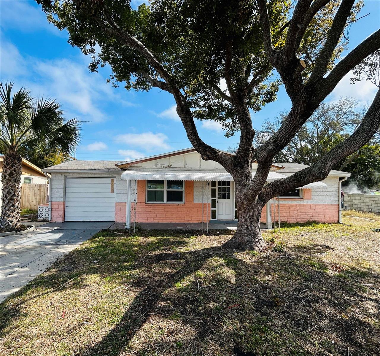 2412 ARCADIA RD Property Photo 1