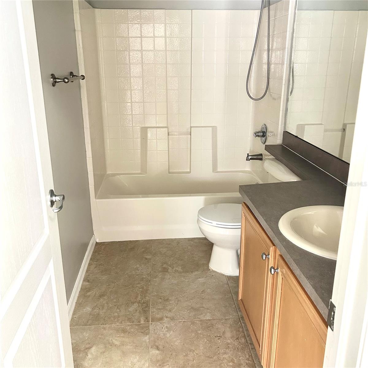 504 Maple Pointe Dr Property Photo 28