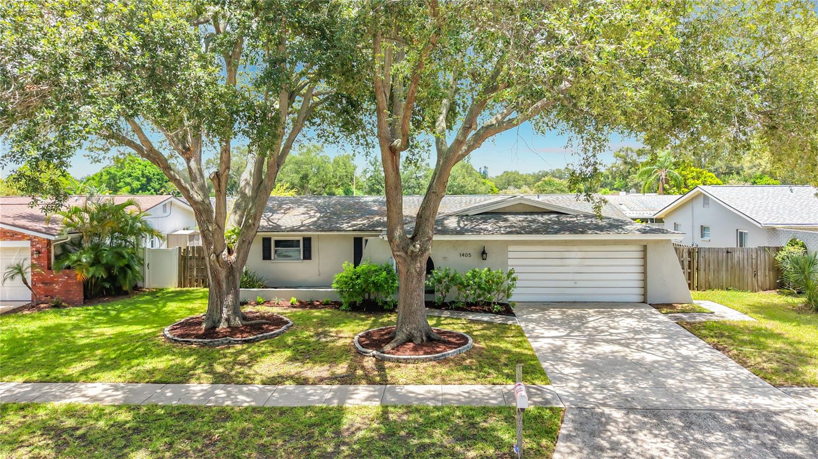 1405 Overcash Dr Property Photo 2