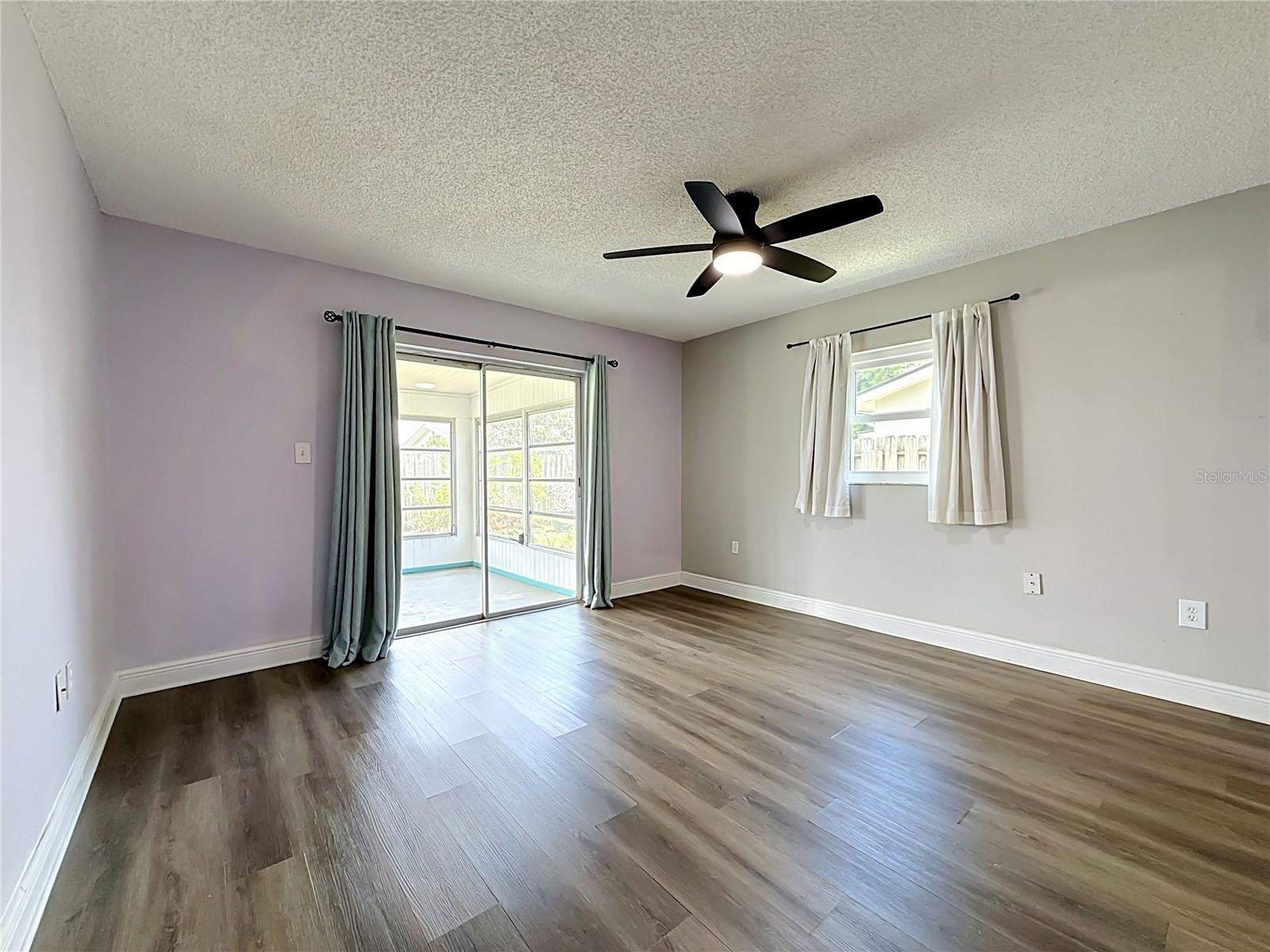 1405 Overcash Dr Property Photo 16