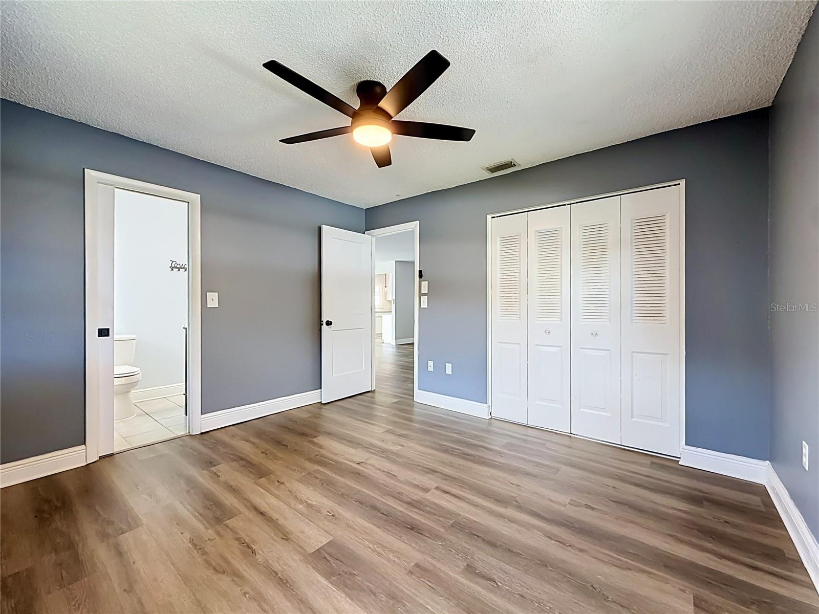 1405 Overcash Dr Property Photo 22