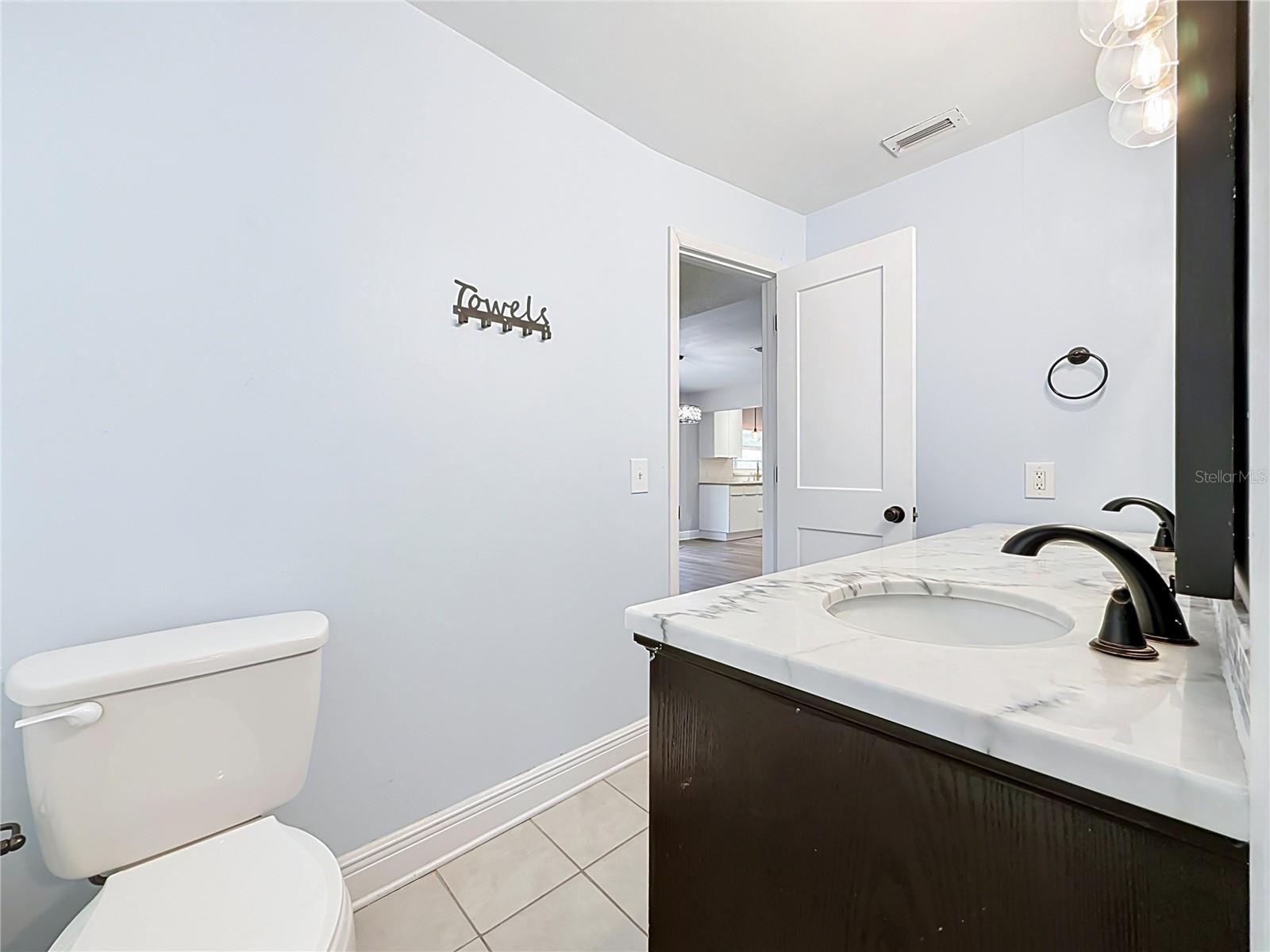 1405 Overcash Dr Property Photo 24
