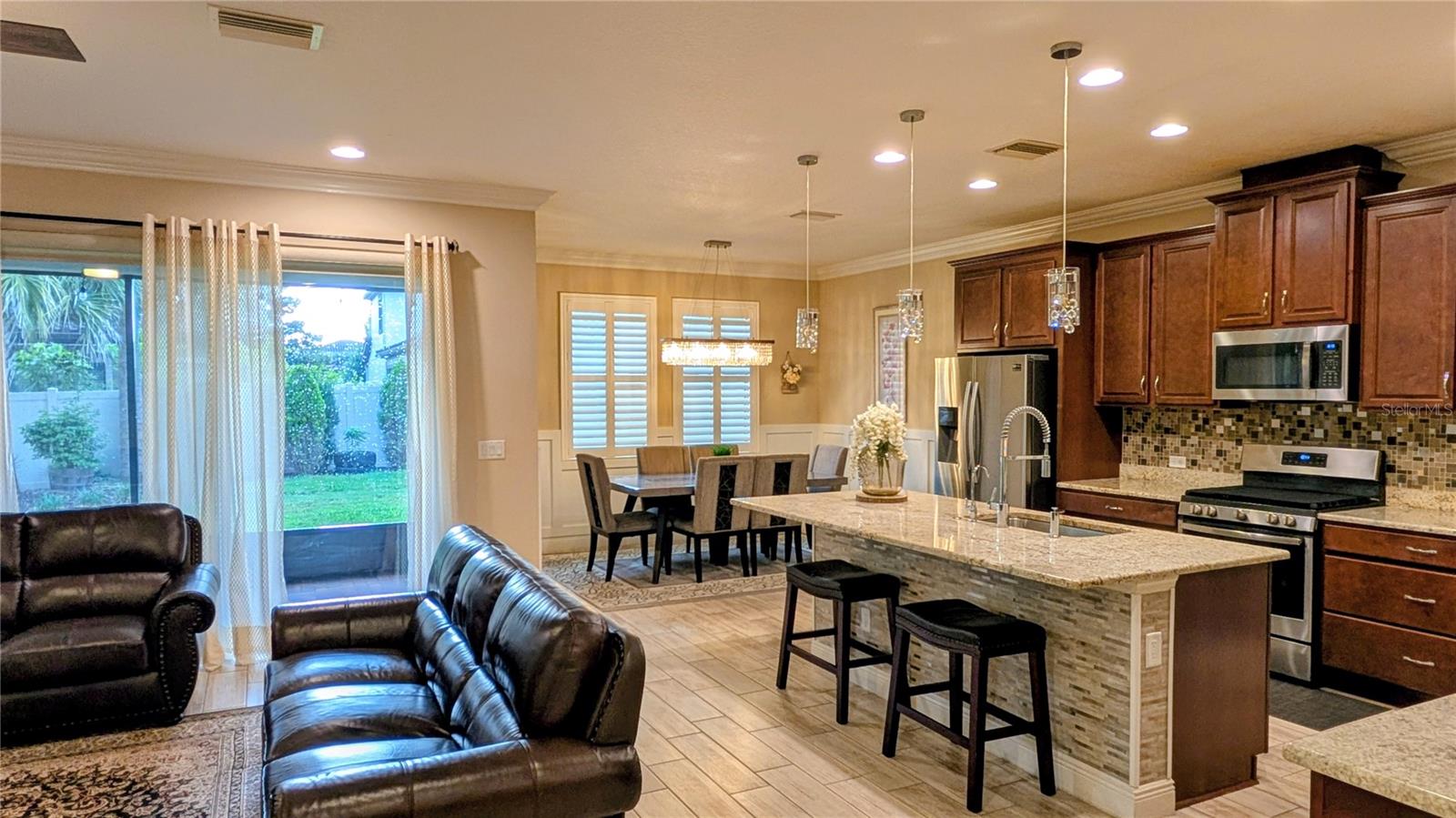 2468 Whittler Br Property Photo 6