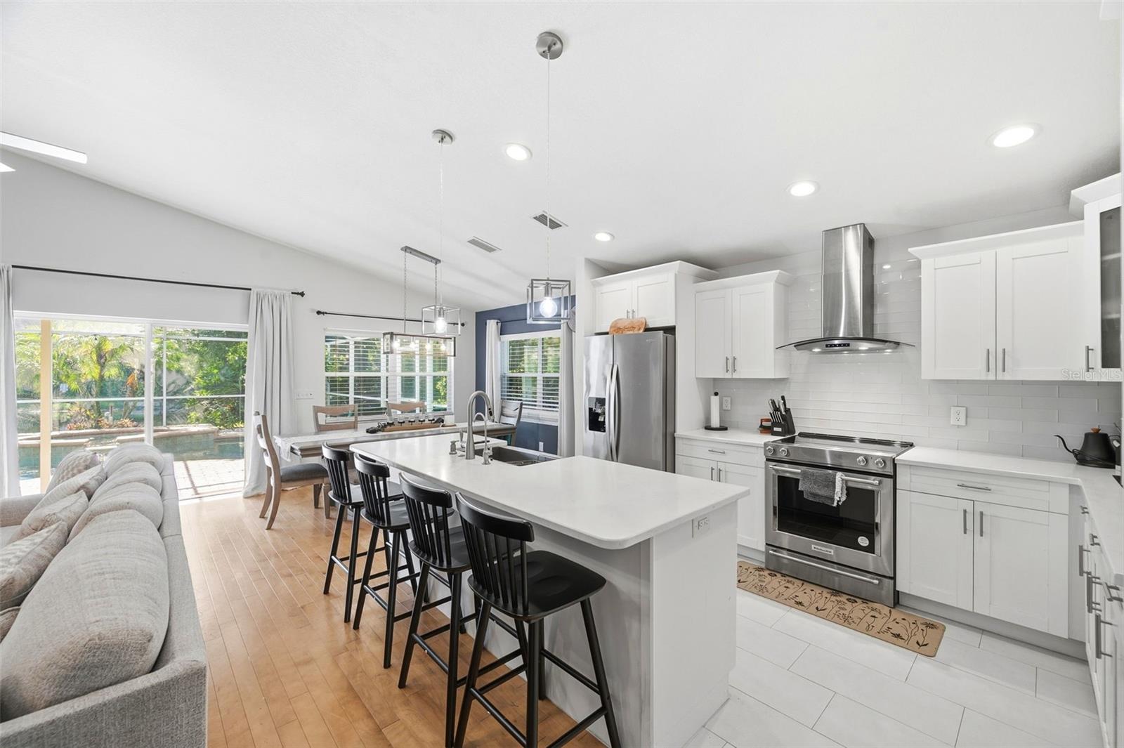 13108 Royal George Ave Property Photo 16