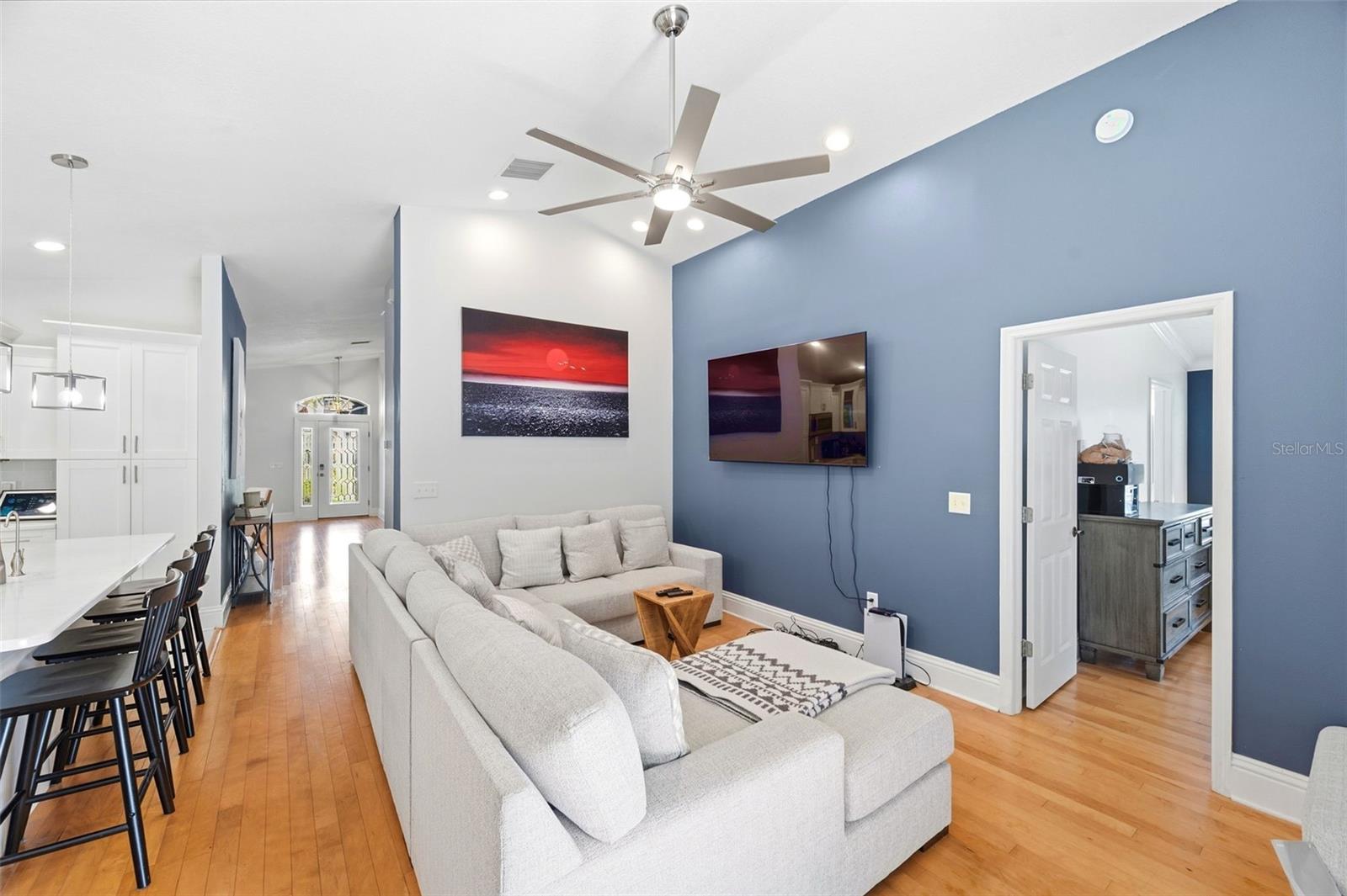13108 Royal George Ave Property Photo 25