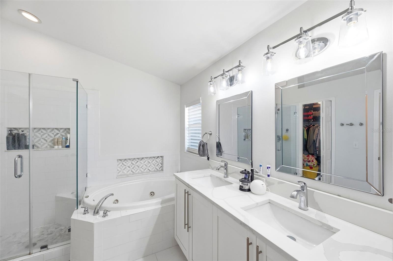 13108 Royal George Ave Property Photo 32