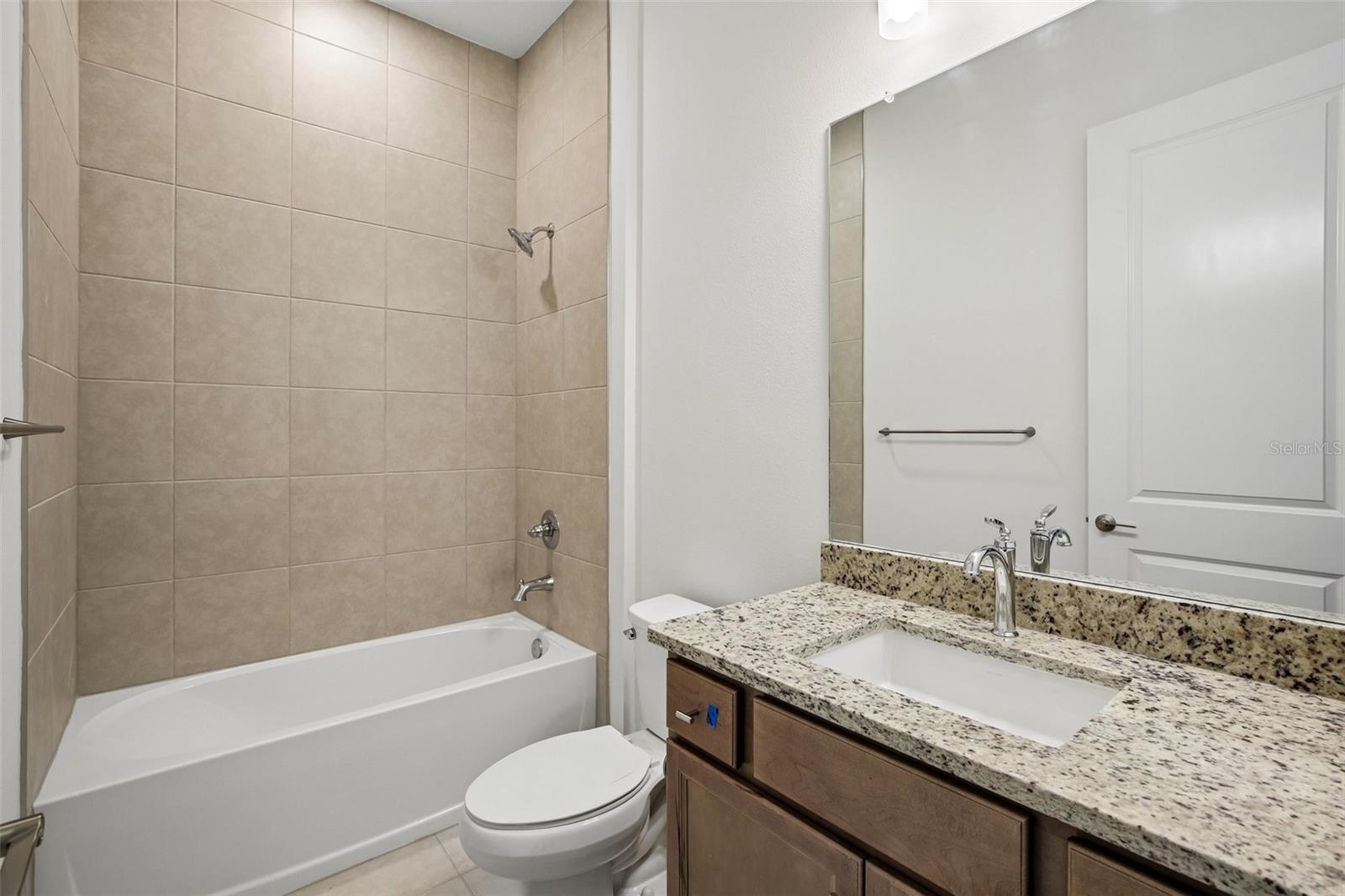 8255 Golden Beach Ct Property Photo 30