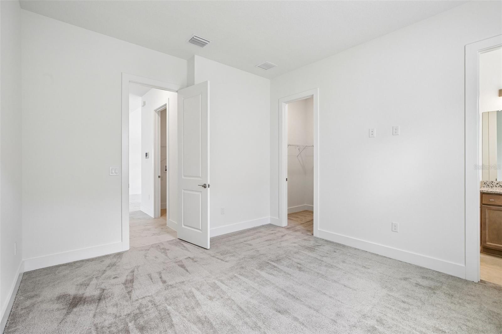 8255 Golden Beach Ct Property Photo 33