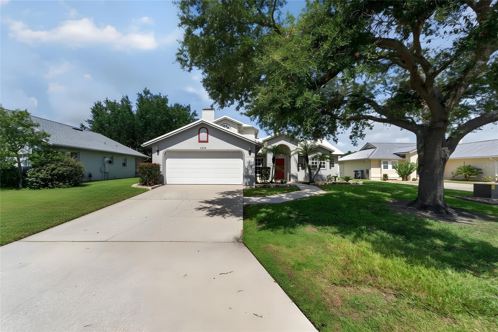 5309 St Lucia Dr Property Photo 2