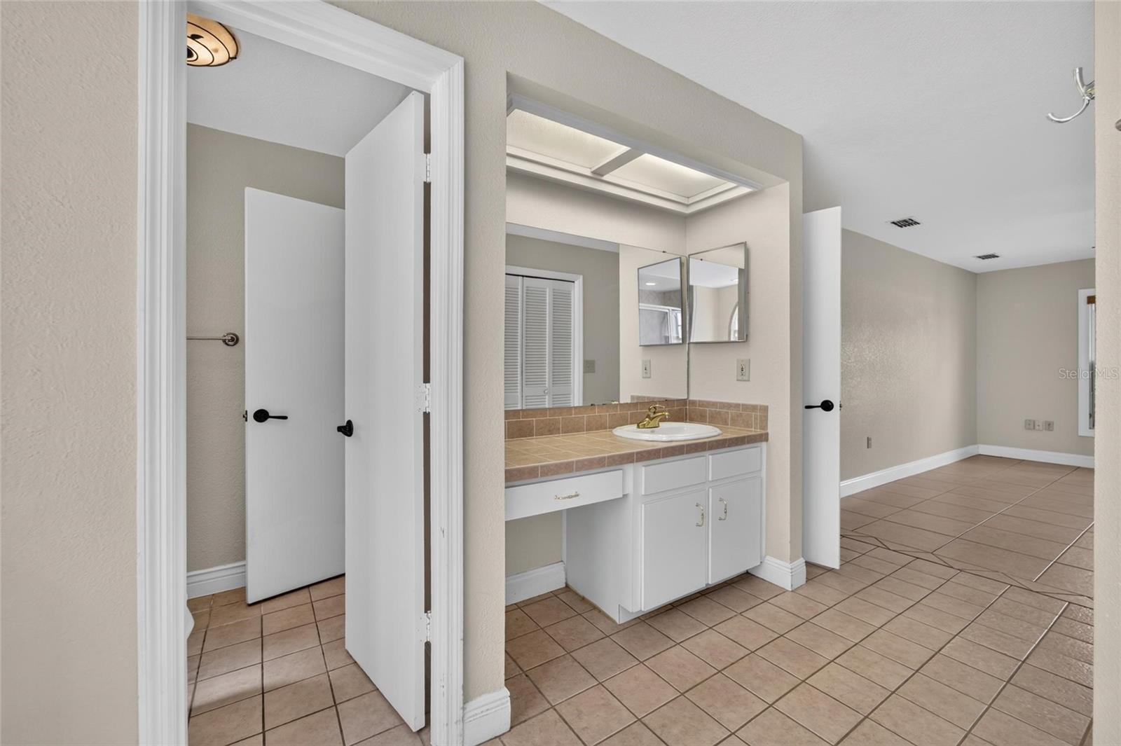 5309 St Lucia Dr Property Photo 19