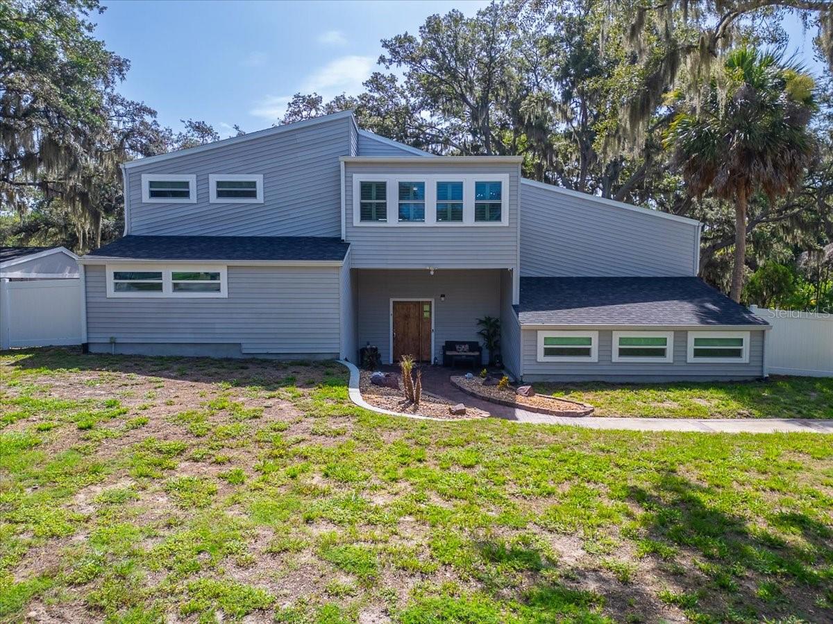 11302 Sandpine Rd Property Photo 4