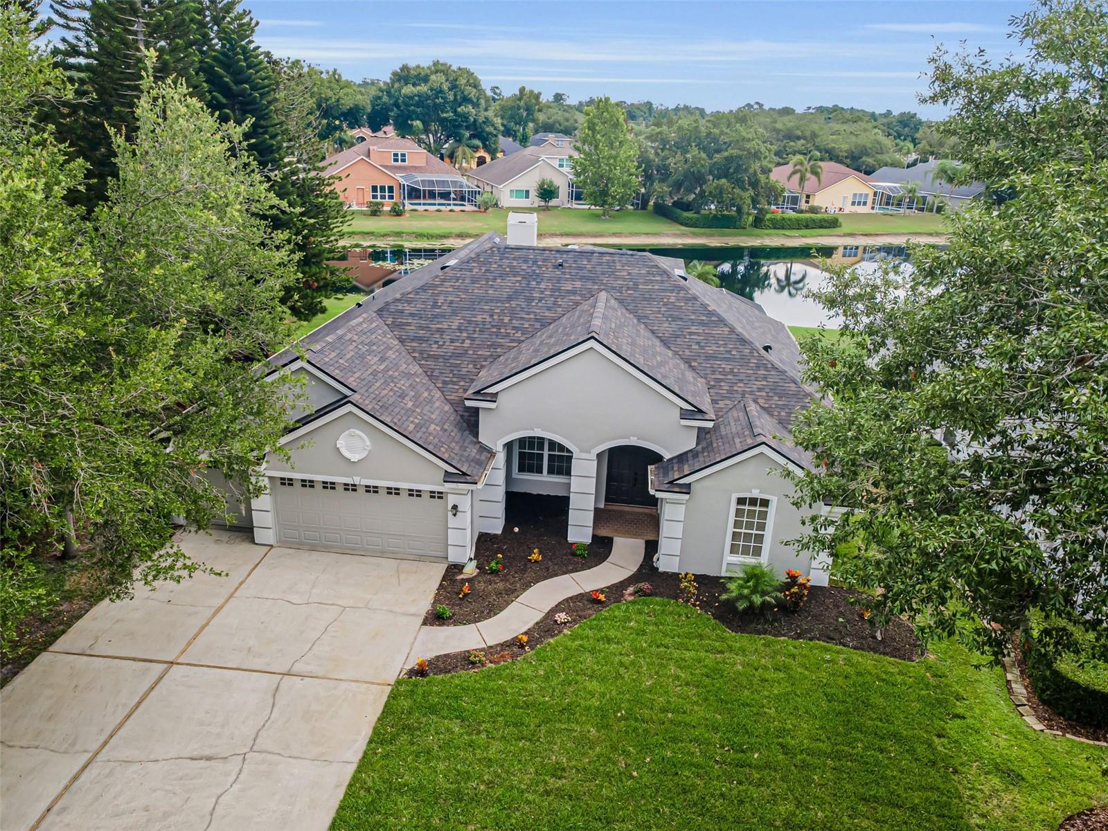 4084 Ligustrum Dr Property Photo 3