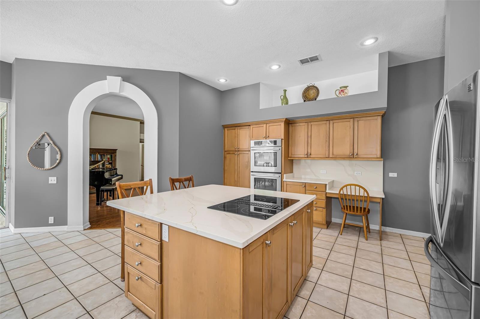 4084 Ligustrum Dr Property Photo 9