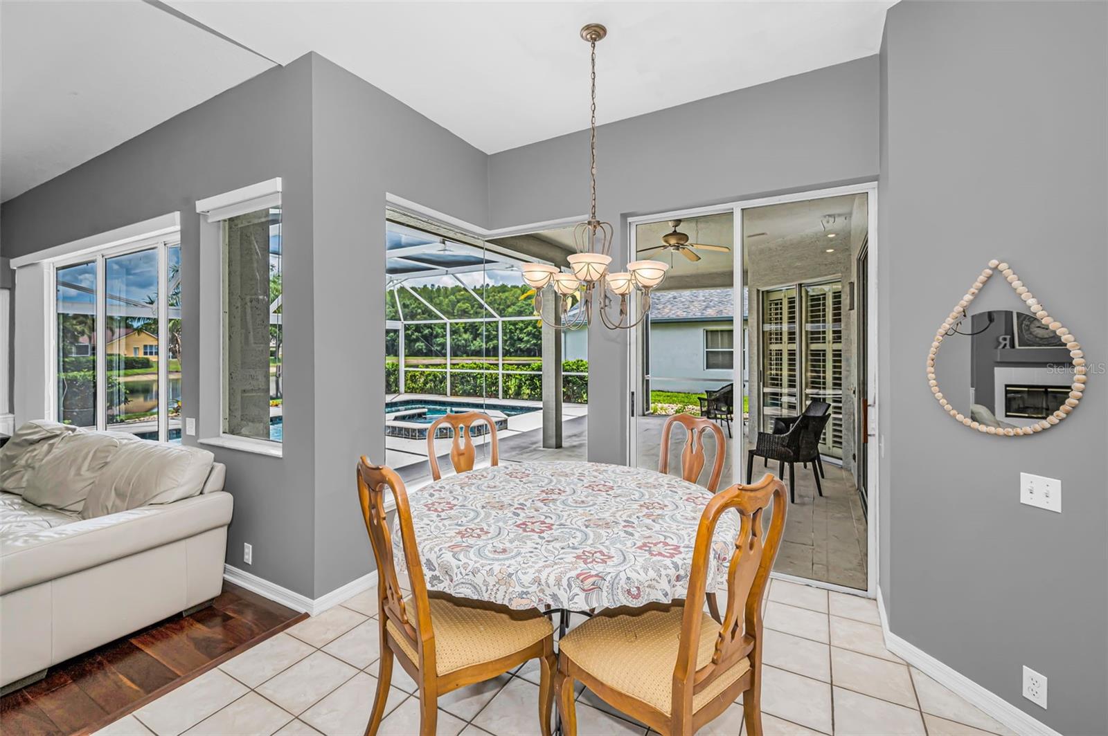 4084 Ligustrum Dr Property Photo 11