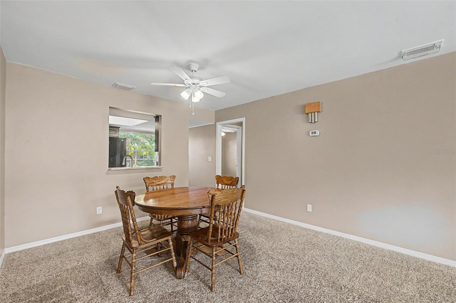 1905 Hanson Ct #305 Property Photo 10