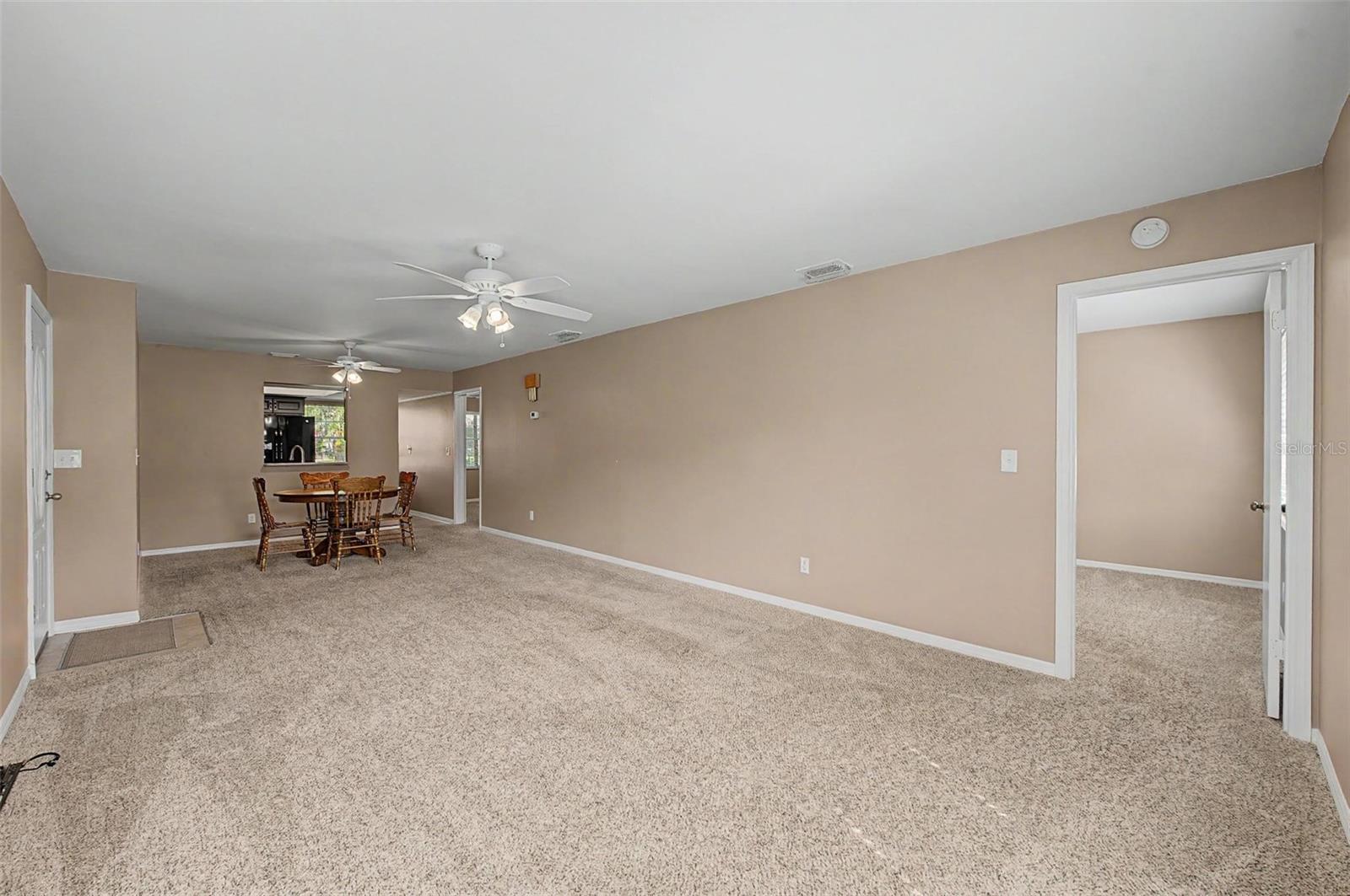 1905 Hanson Ct #305 Property Photo 12