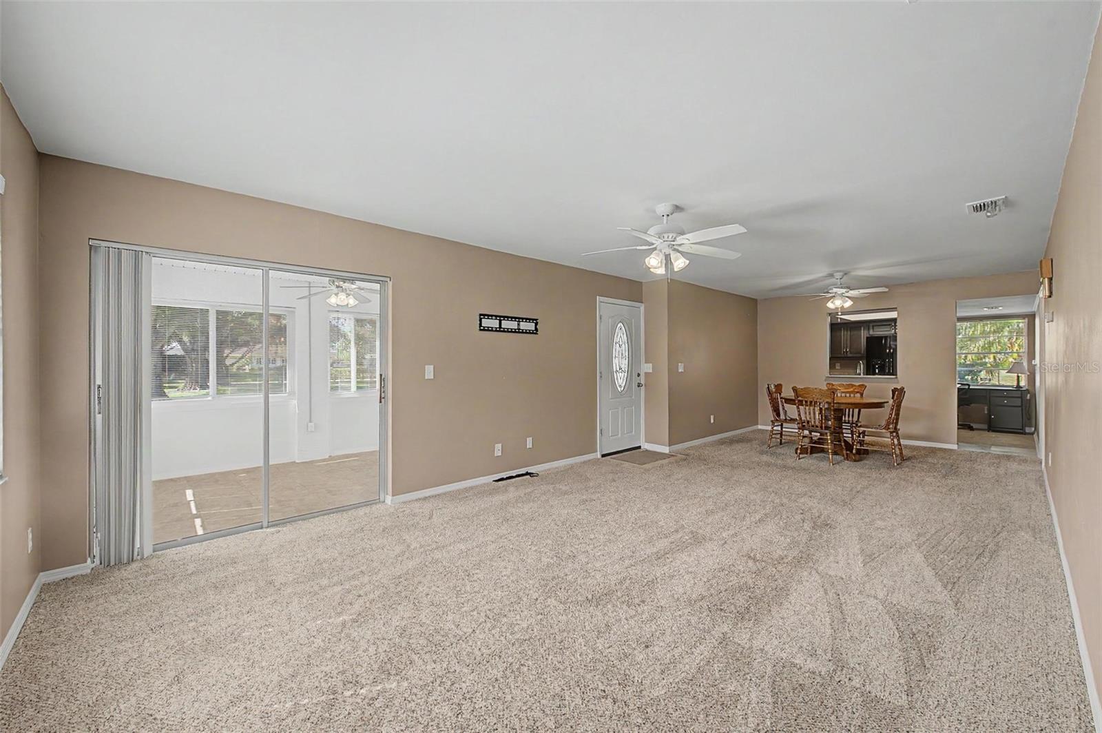 1905 Hanson Ct #305 Property Photo 16