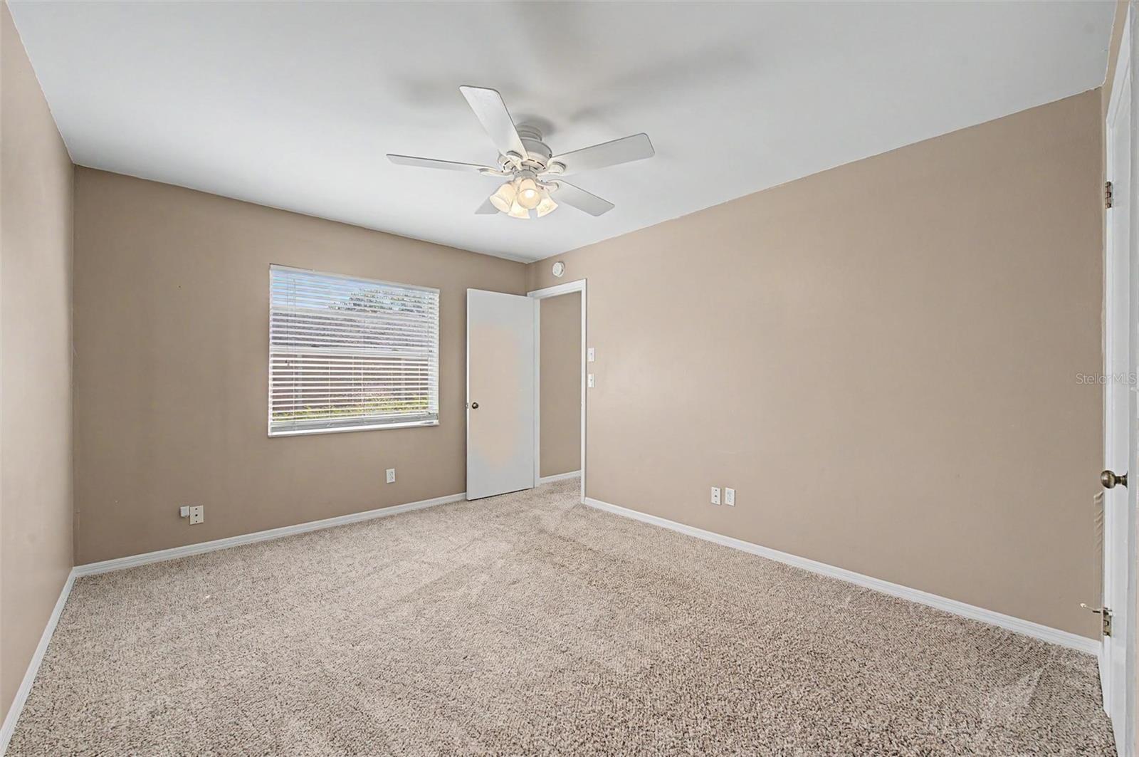 1905 Hanson Ct #305 Property Photo 19