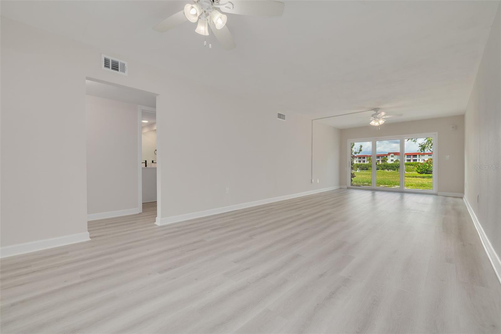 4550 Overlook Dr Ne #155 Property Photo 7
