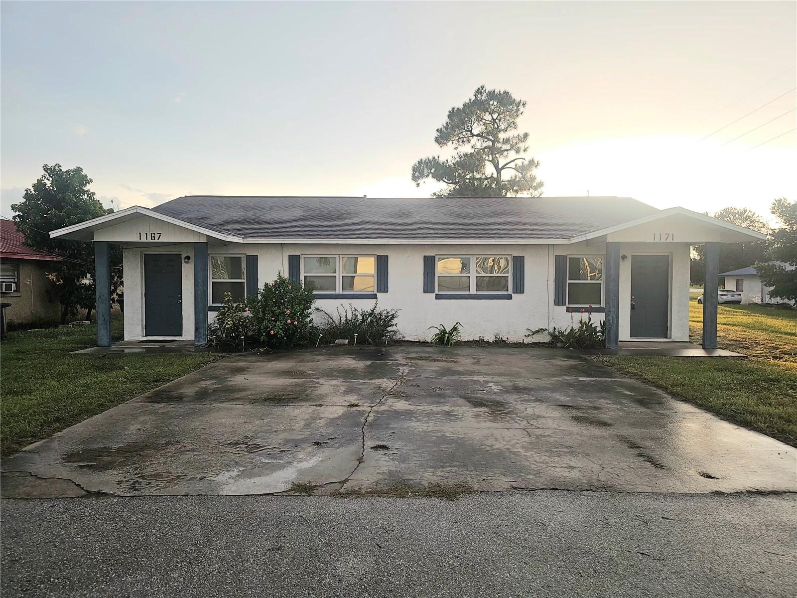 1167 MEMORIAL DR