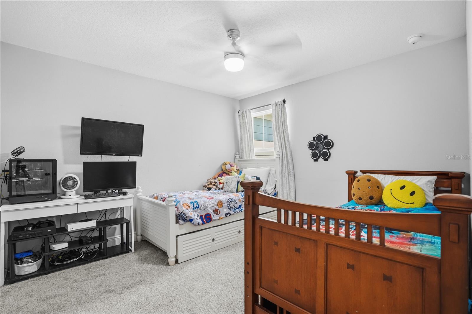 1309 Sunset Wind Loop Property Photo 17