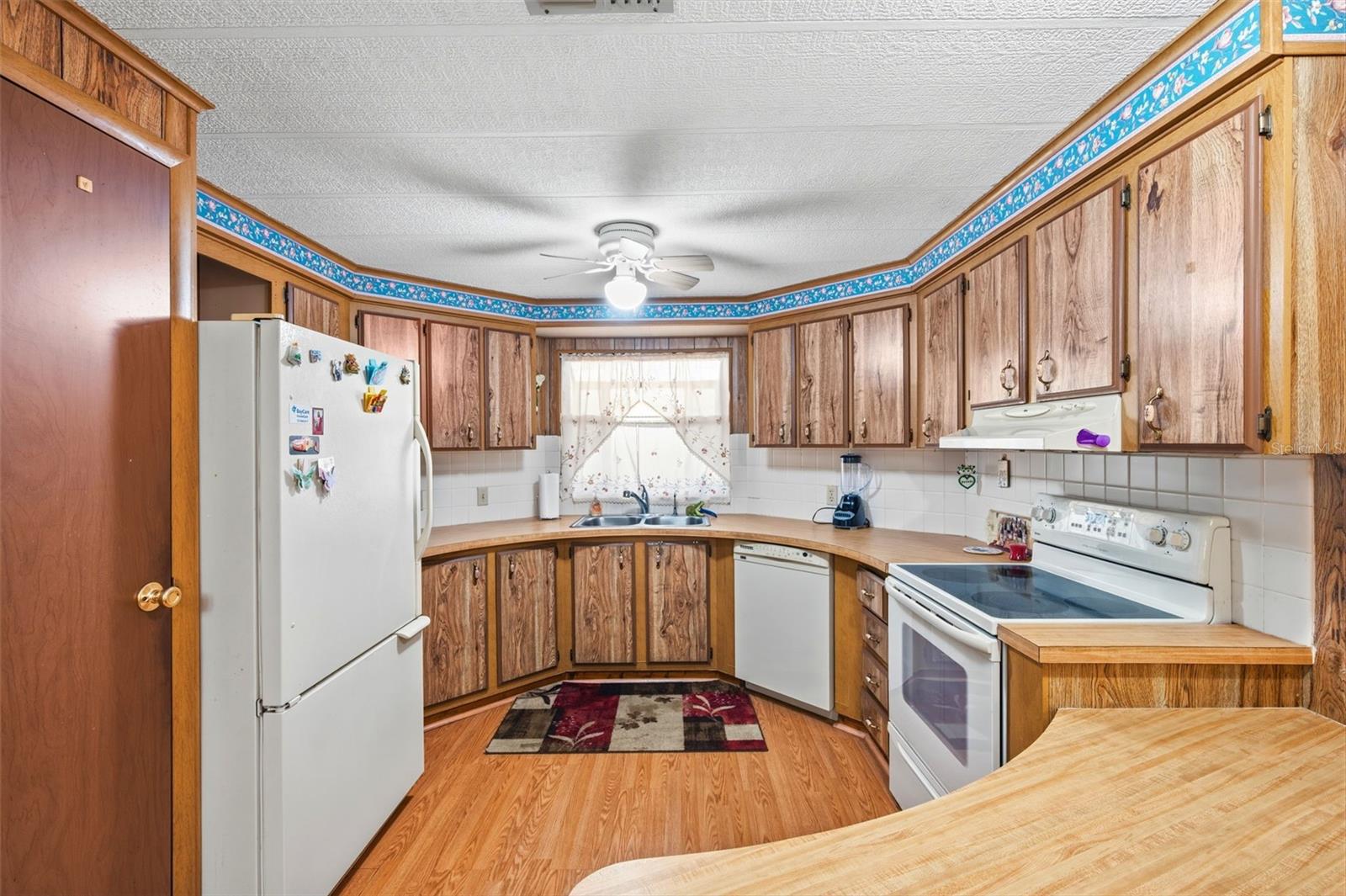 3321 Chatford Dr Property Photo 9