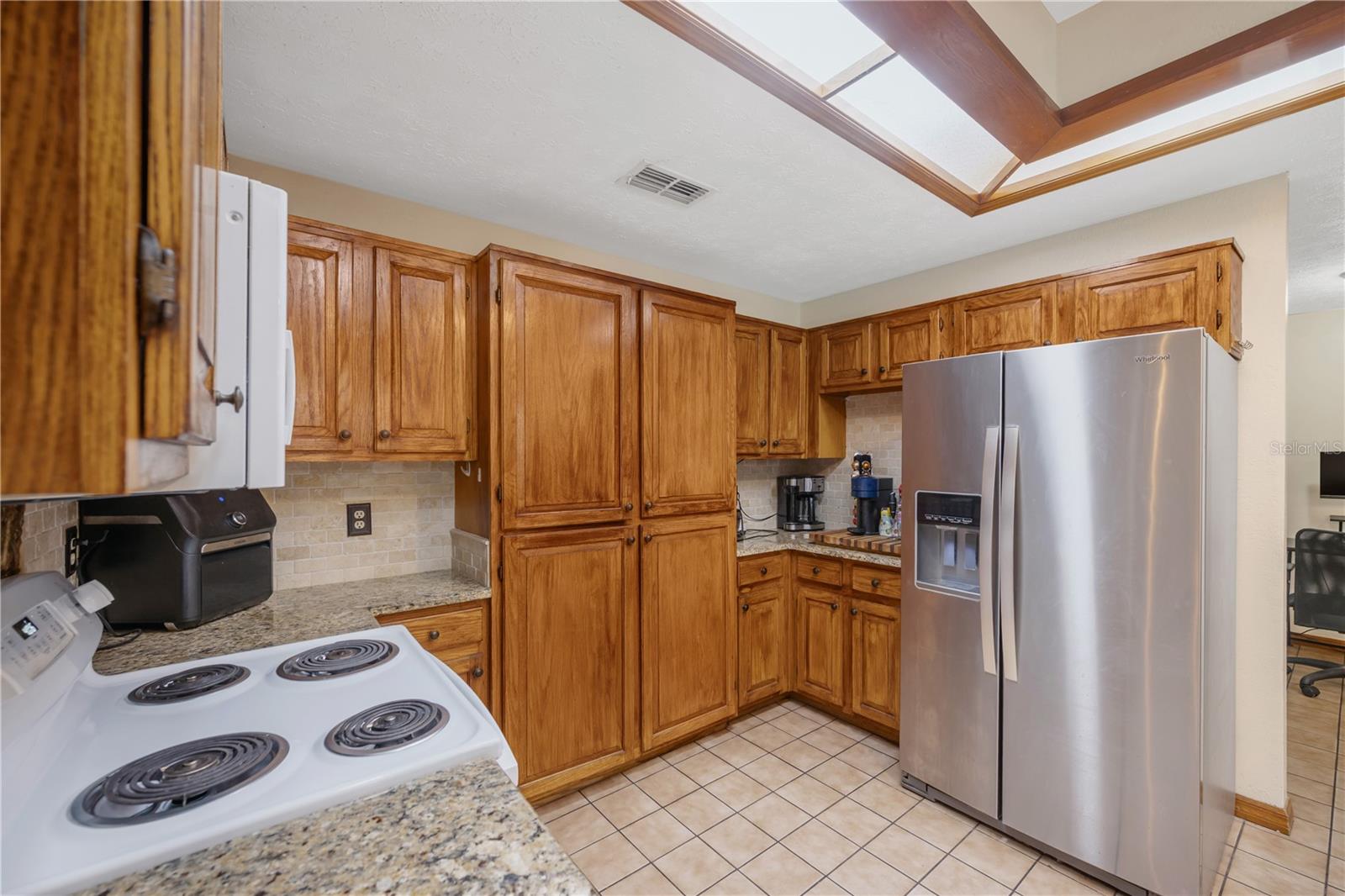 2109 Wheeler Oaks Dr Property Photo 7