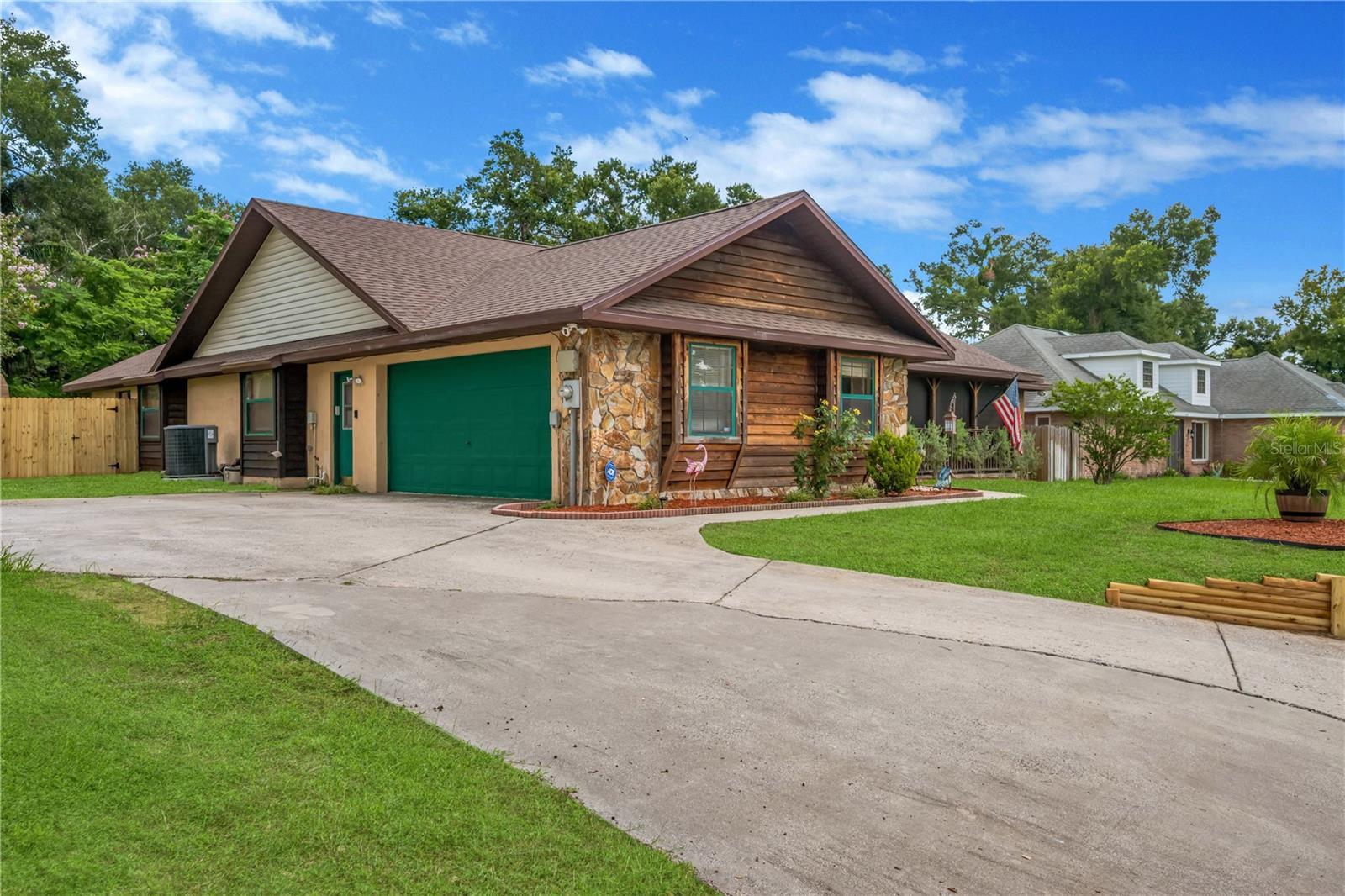 2109 Wheeler Oaks Dr Property Photo 42