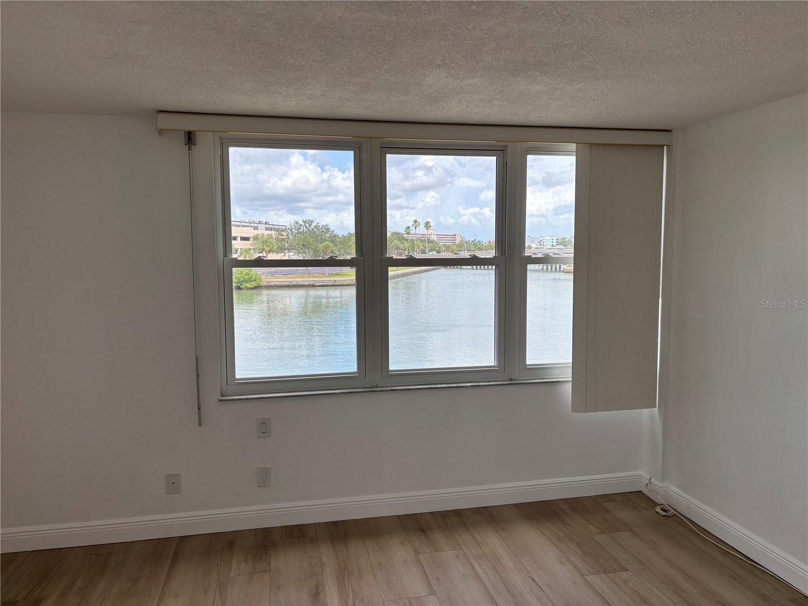 7405 Bay Island Dr S #220 Property Photo 12