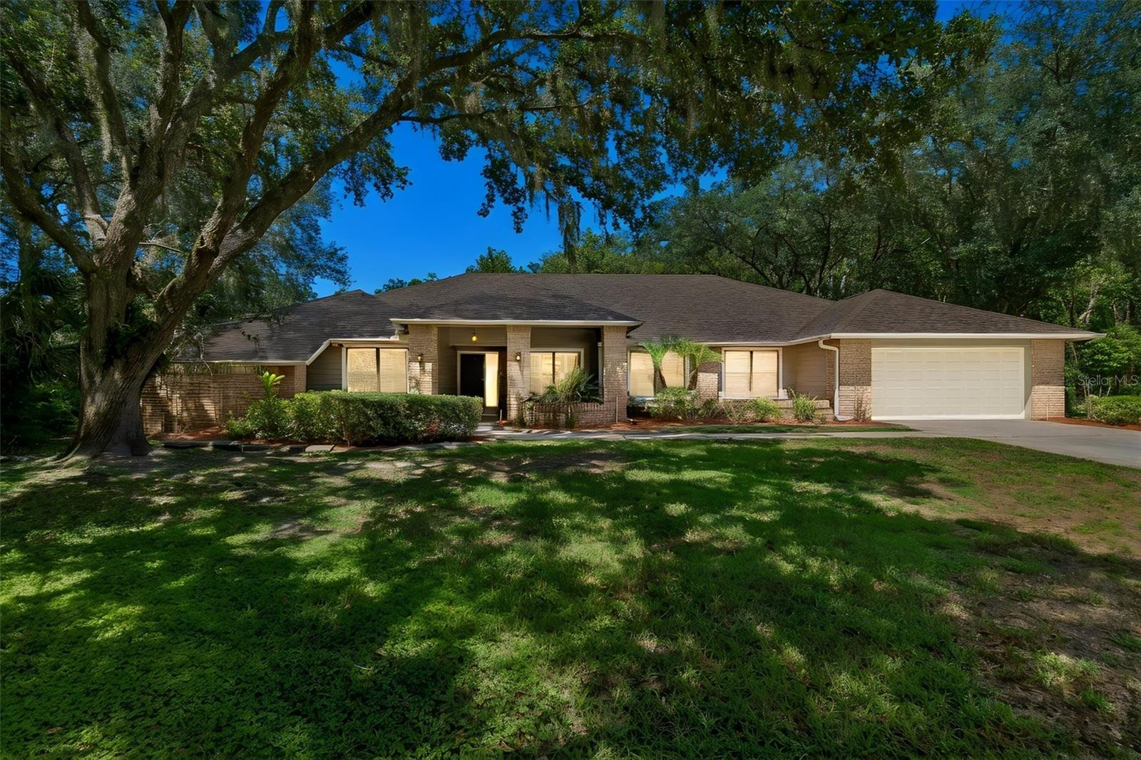 5804 Ainsworth Ct E Property Photo 1