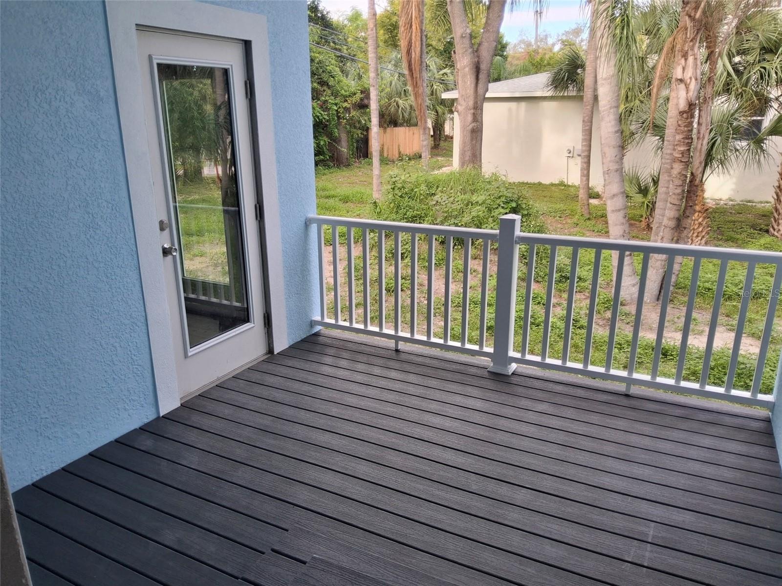 383 Georgia Ave Property Photo 26