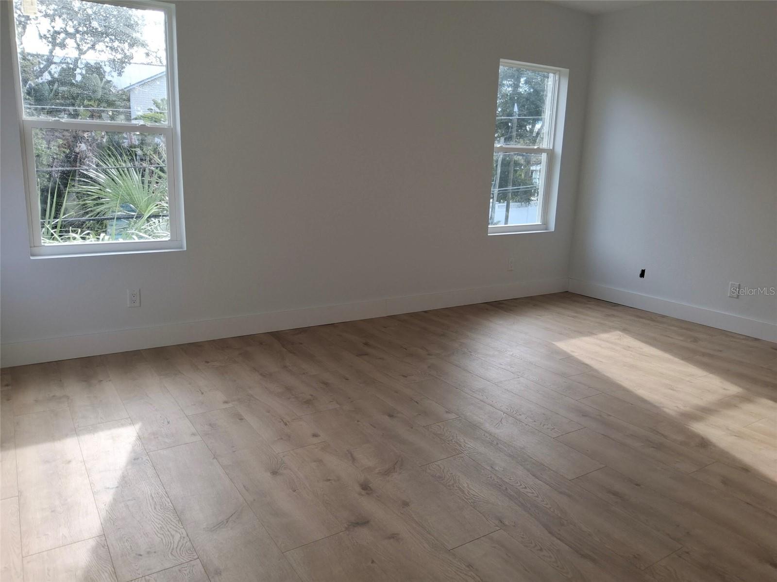 383 Georgia Ave Property Photo 36