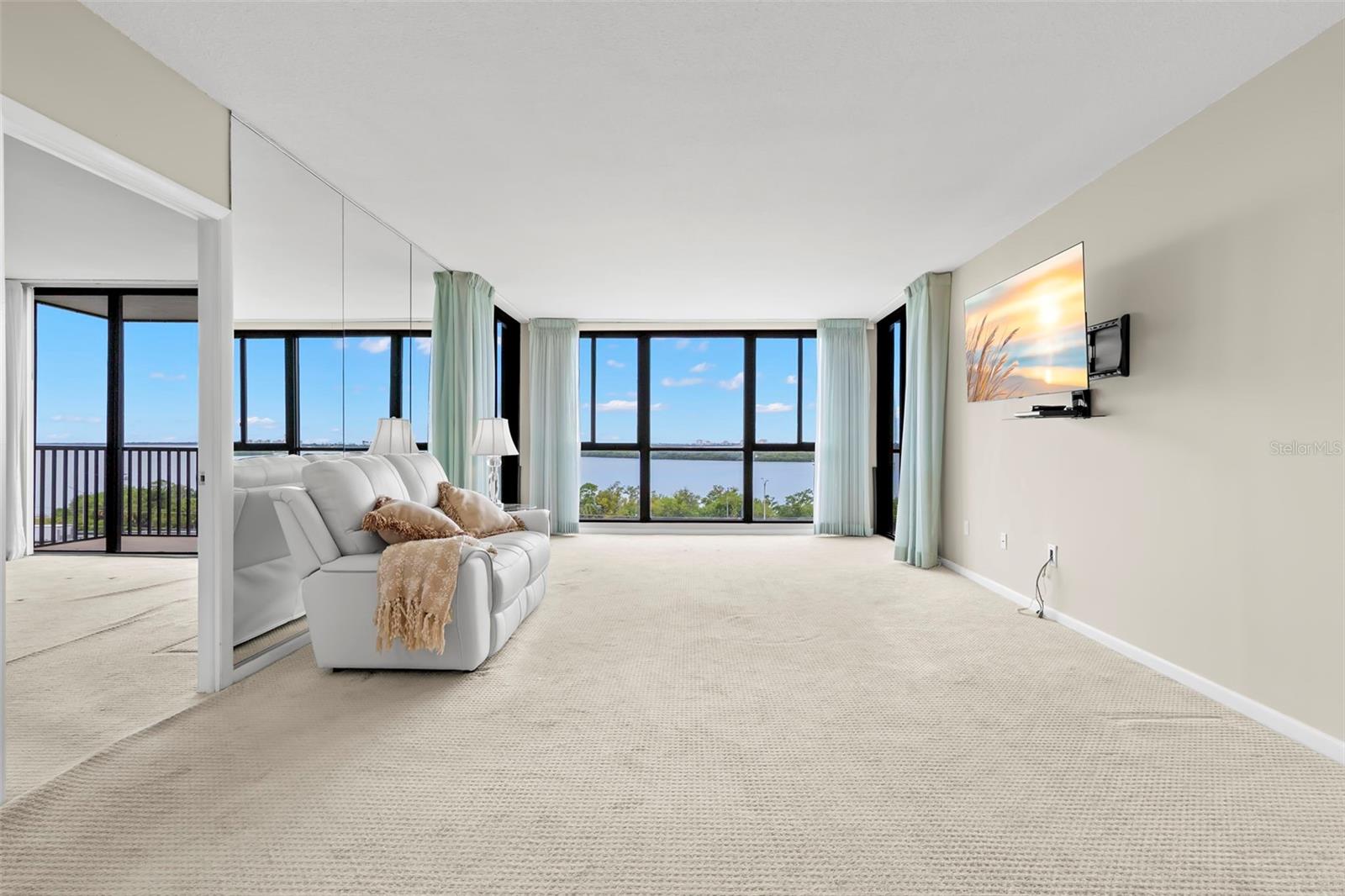 7100 Sunshine Skyway Ln S #704 Property Photo 3