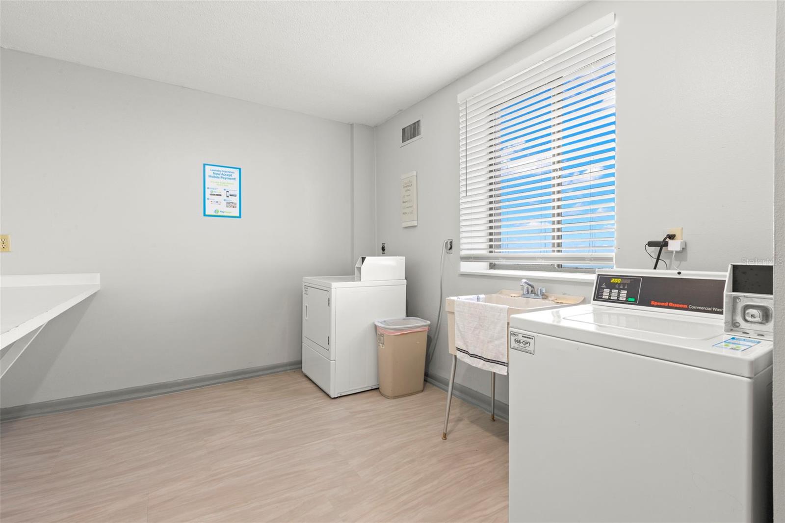 7100 Sunshine Skyway Ln S #704 Property Photo 27